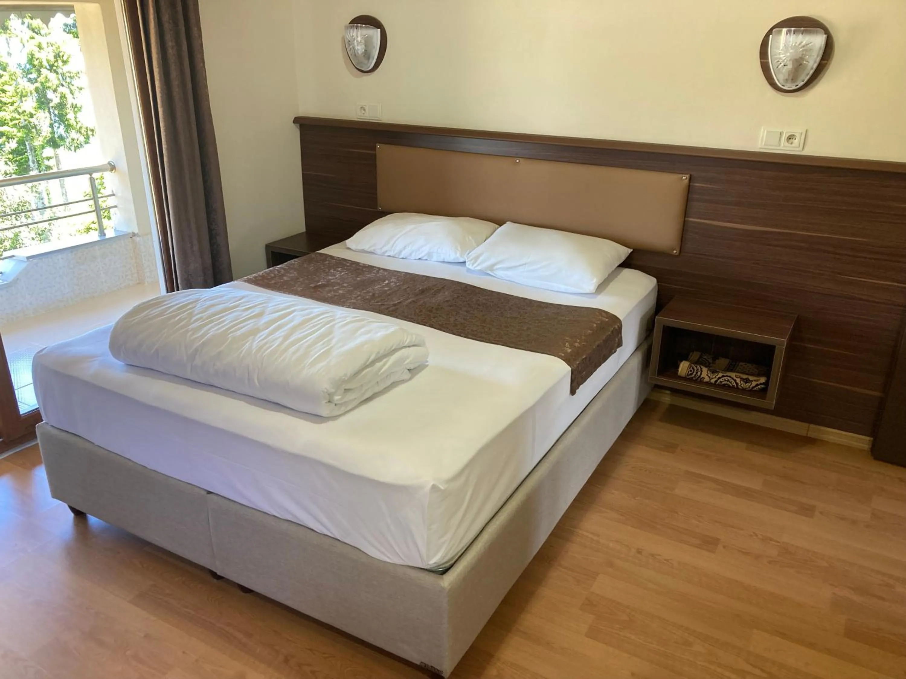 Bed in Zarha Mountain Villas