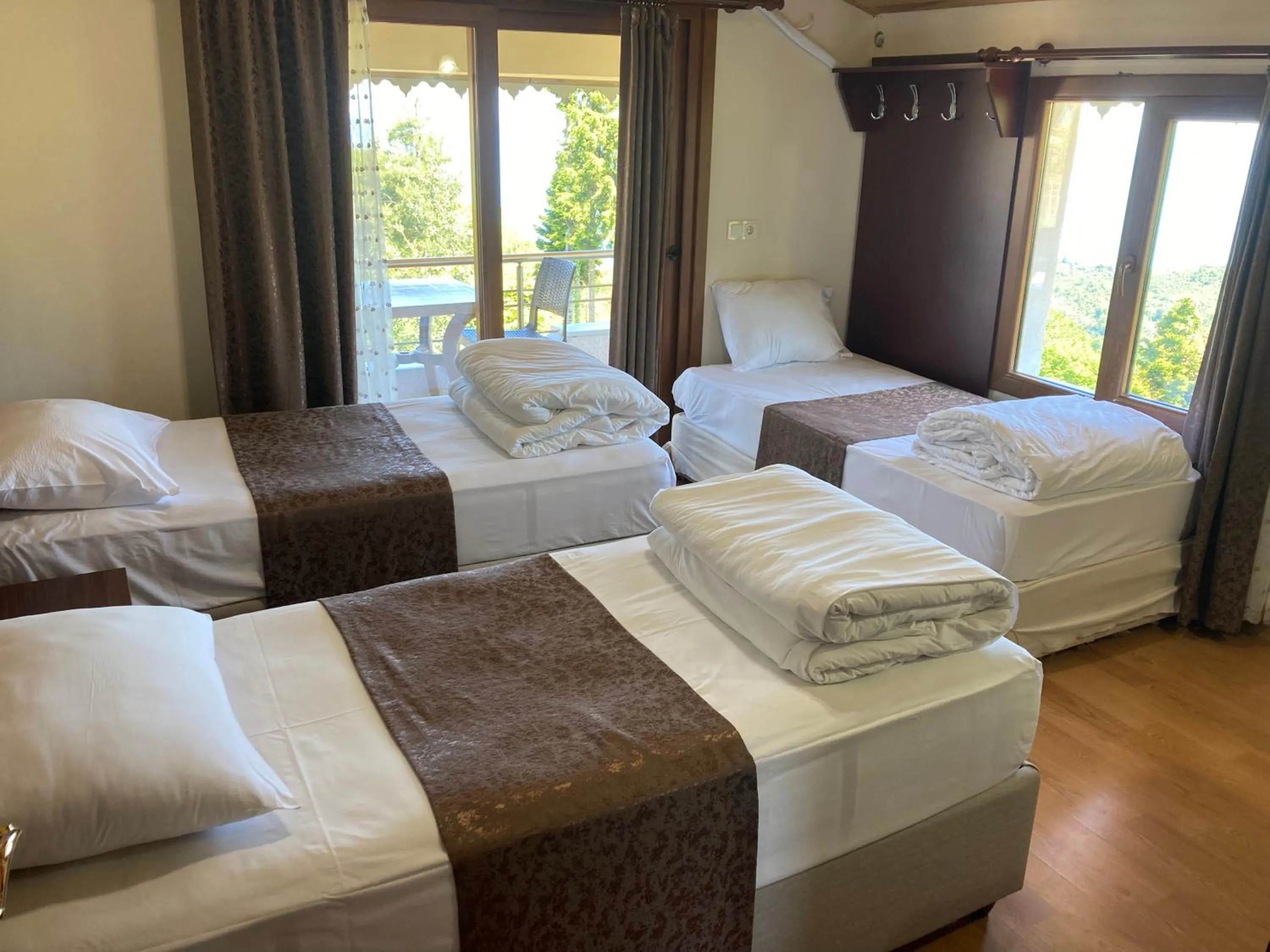 Bed in Zarha Mountain Villas