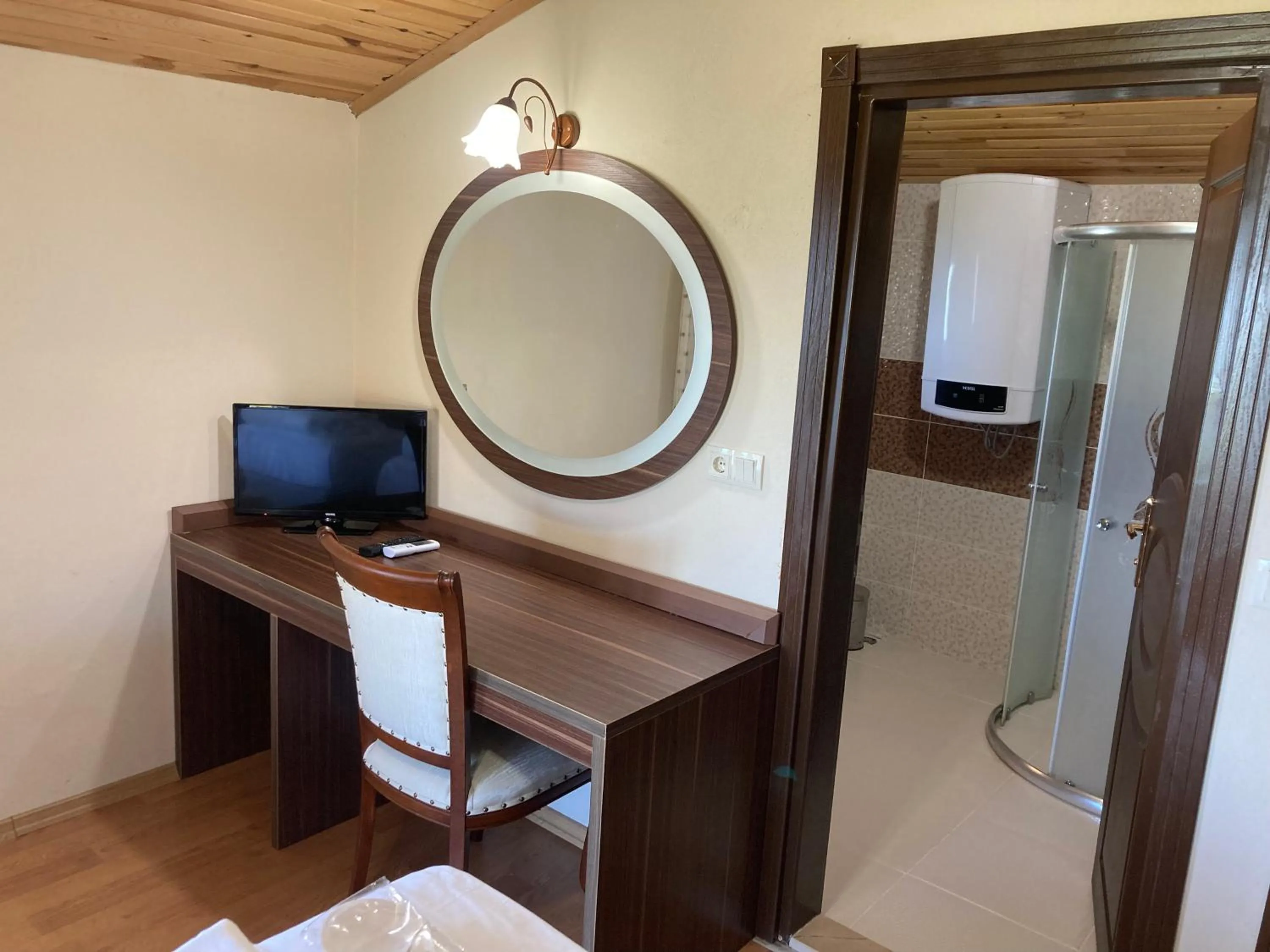 TV and multimedia in Zarha Mountain Villas