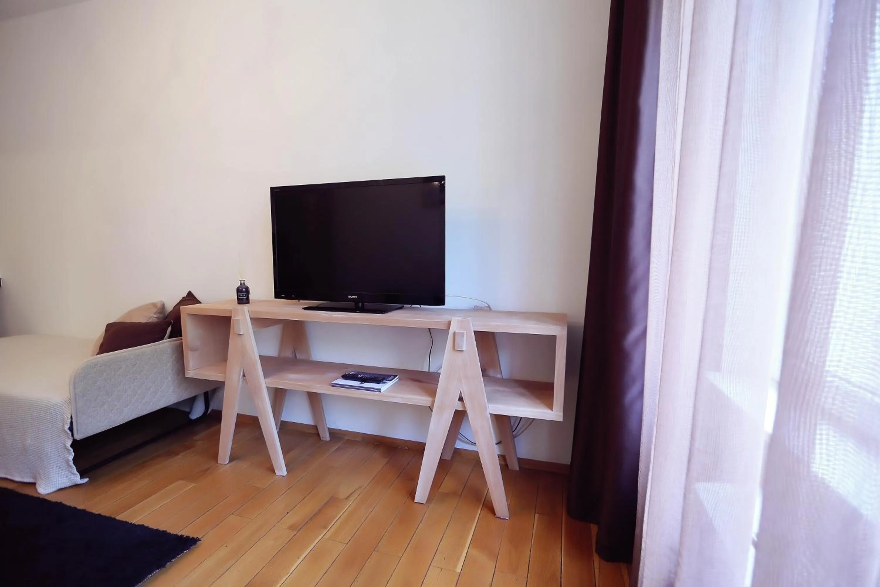 TV and multimedia in Living In Aparthotel