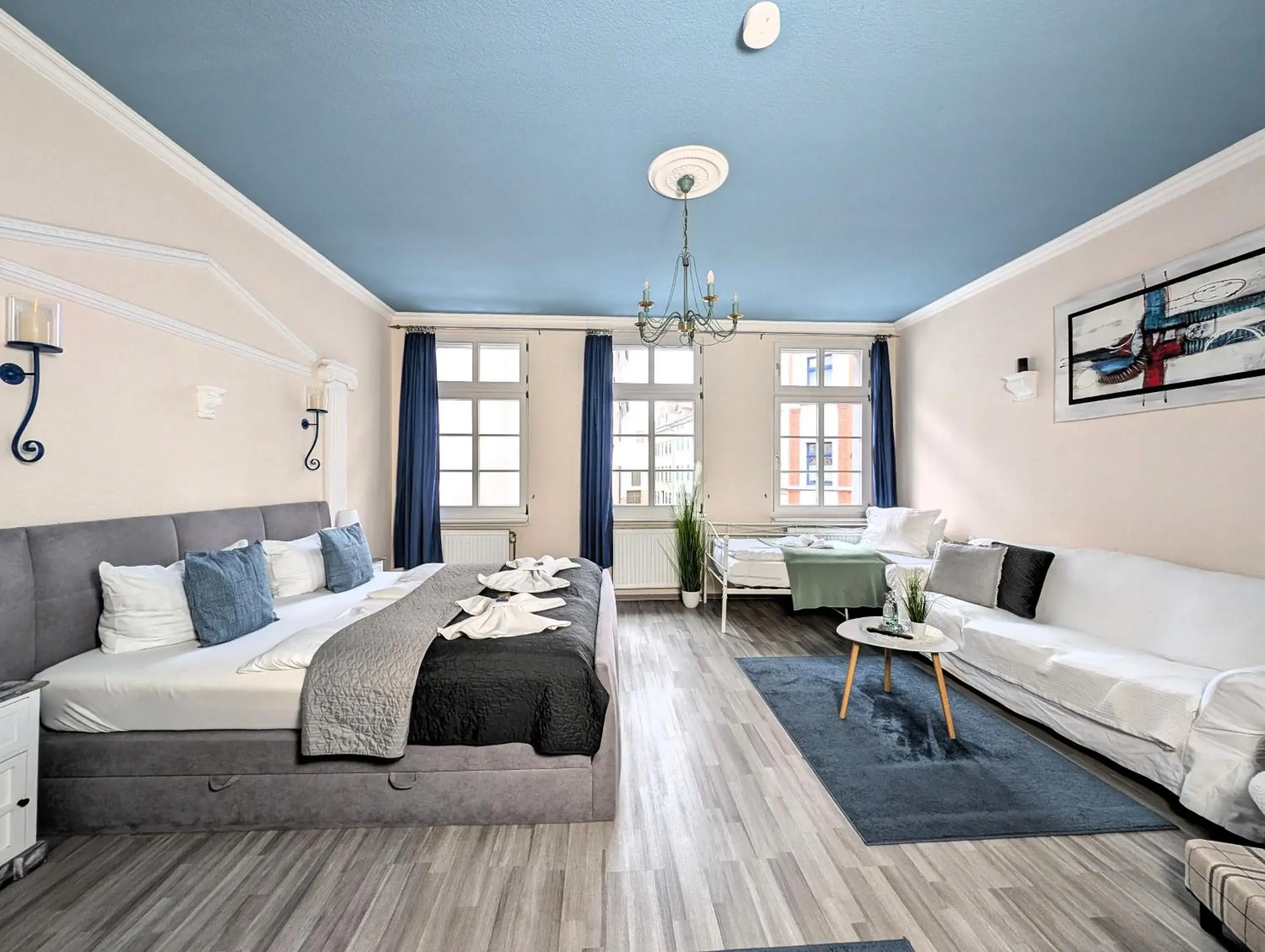 Studio Apartment with 3 beds in Hotel Altstadtperle by BohnApartments - Altstadt Studio Apartment with 3 beds in Hotel Altstadtperle by BohnApartments - Altstadt