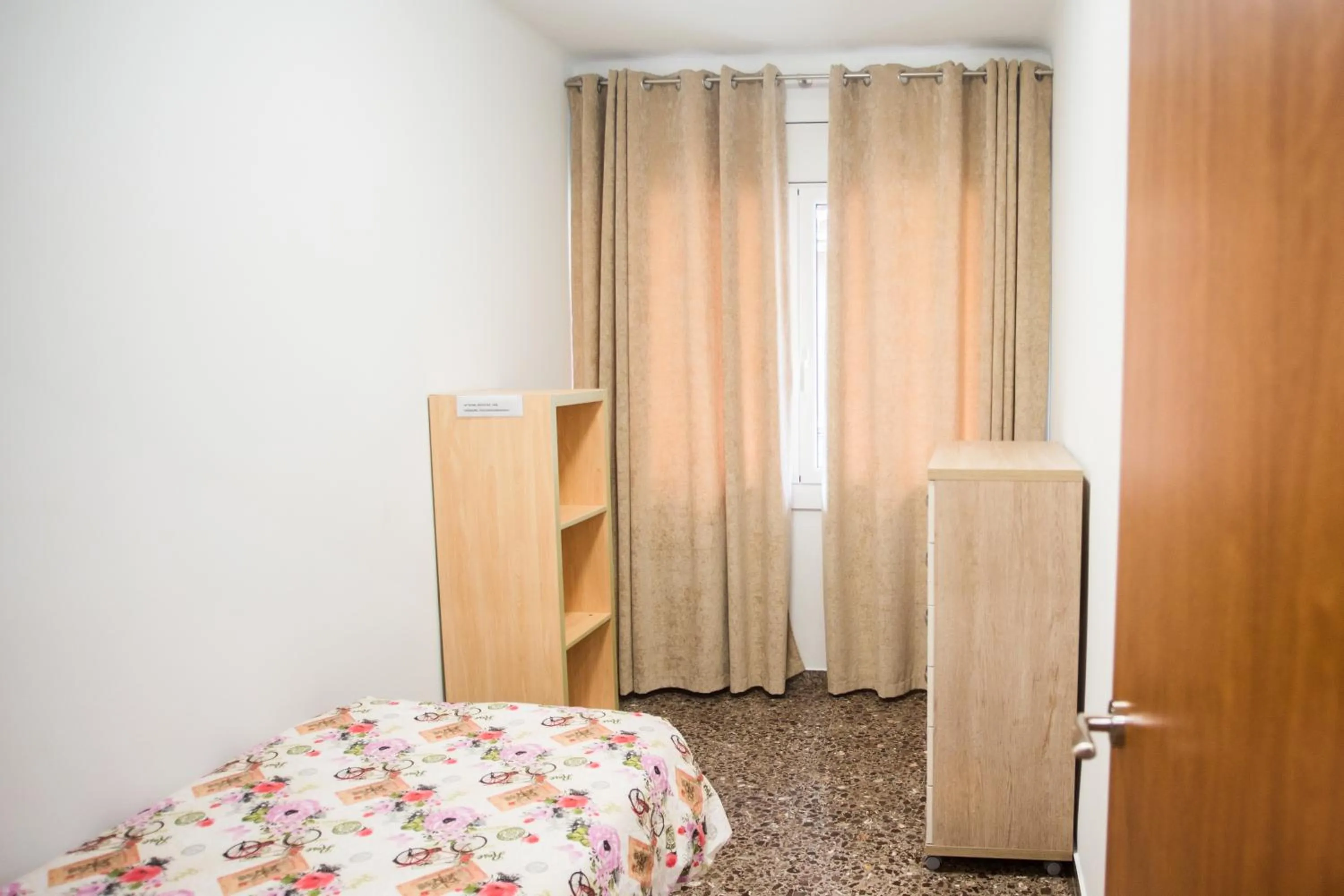 Photo of the whole room, Bed in Manresa Apartamentos Turísticos