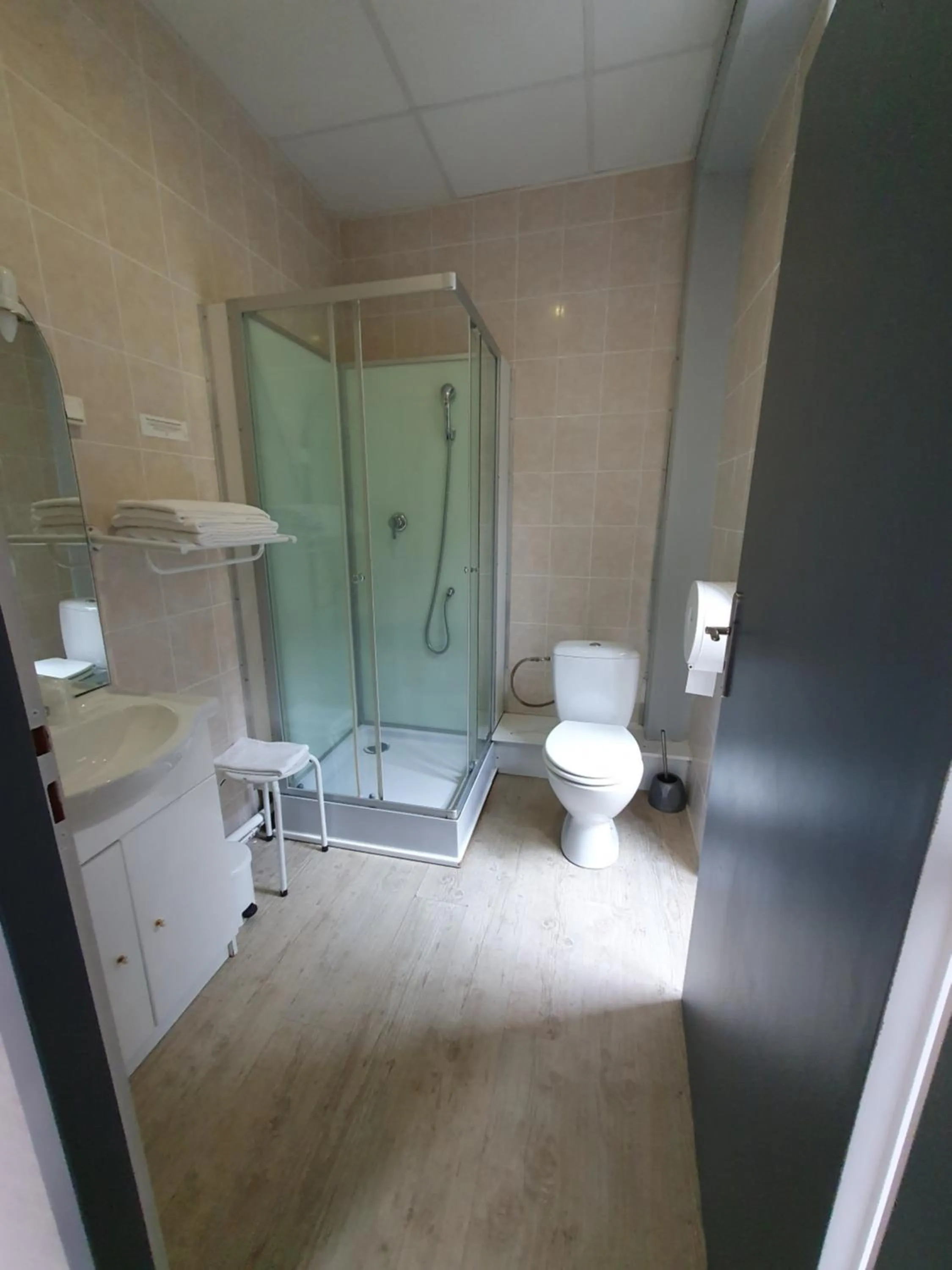 Bathroom in Auberge La Caverne