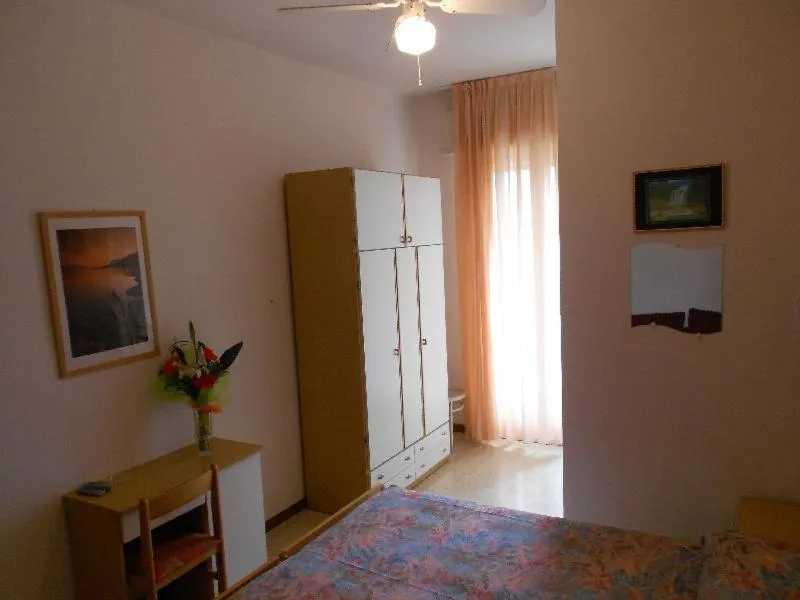 Bedroom, Bed in Hotel Vevey