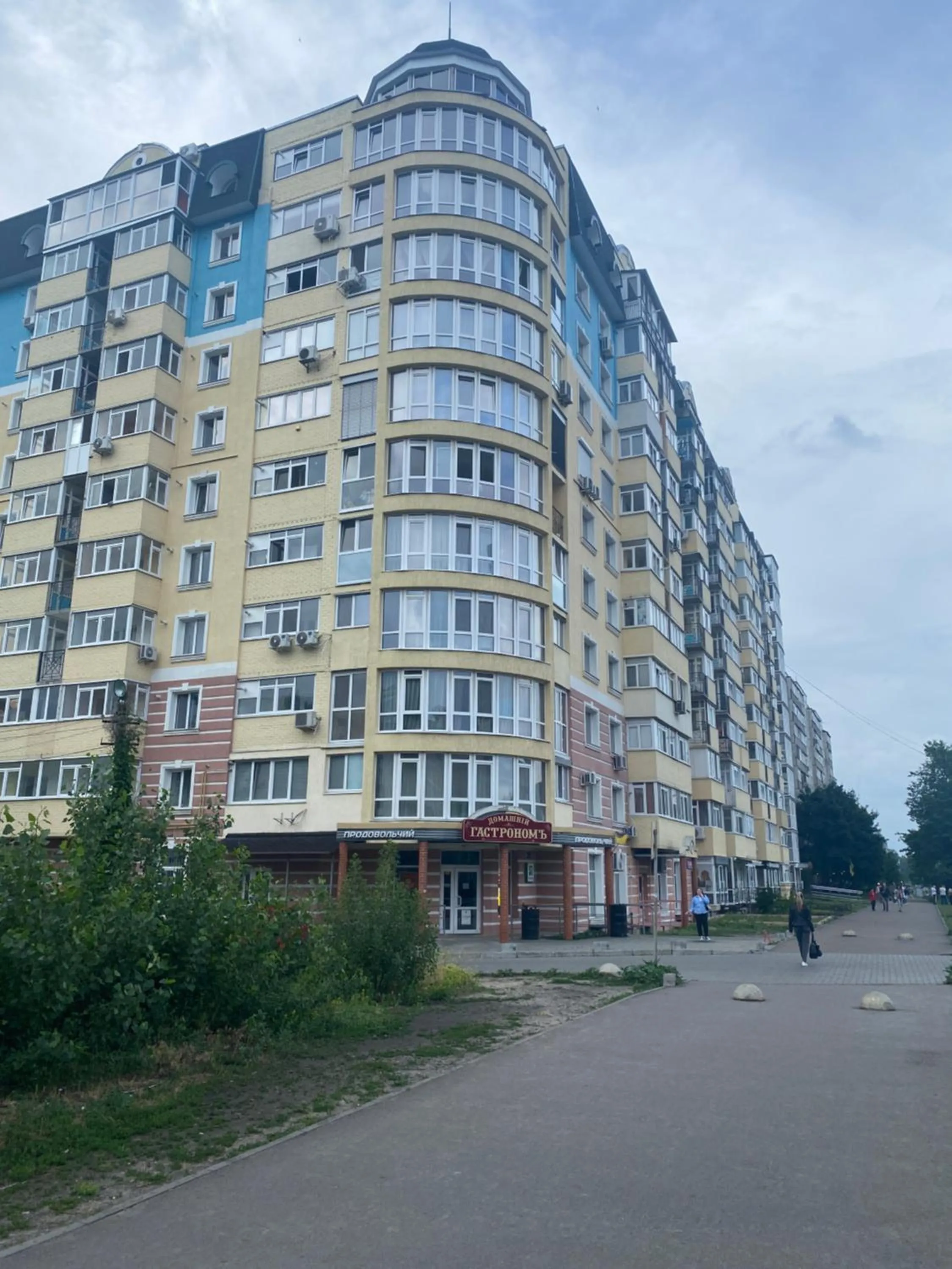 Property building in Apart-Hotel LAVINA з ДЖАКУЗІ