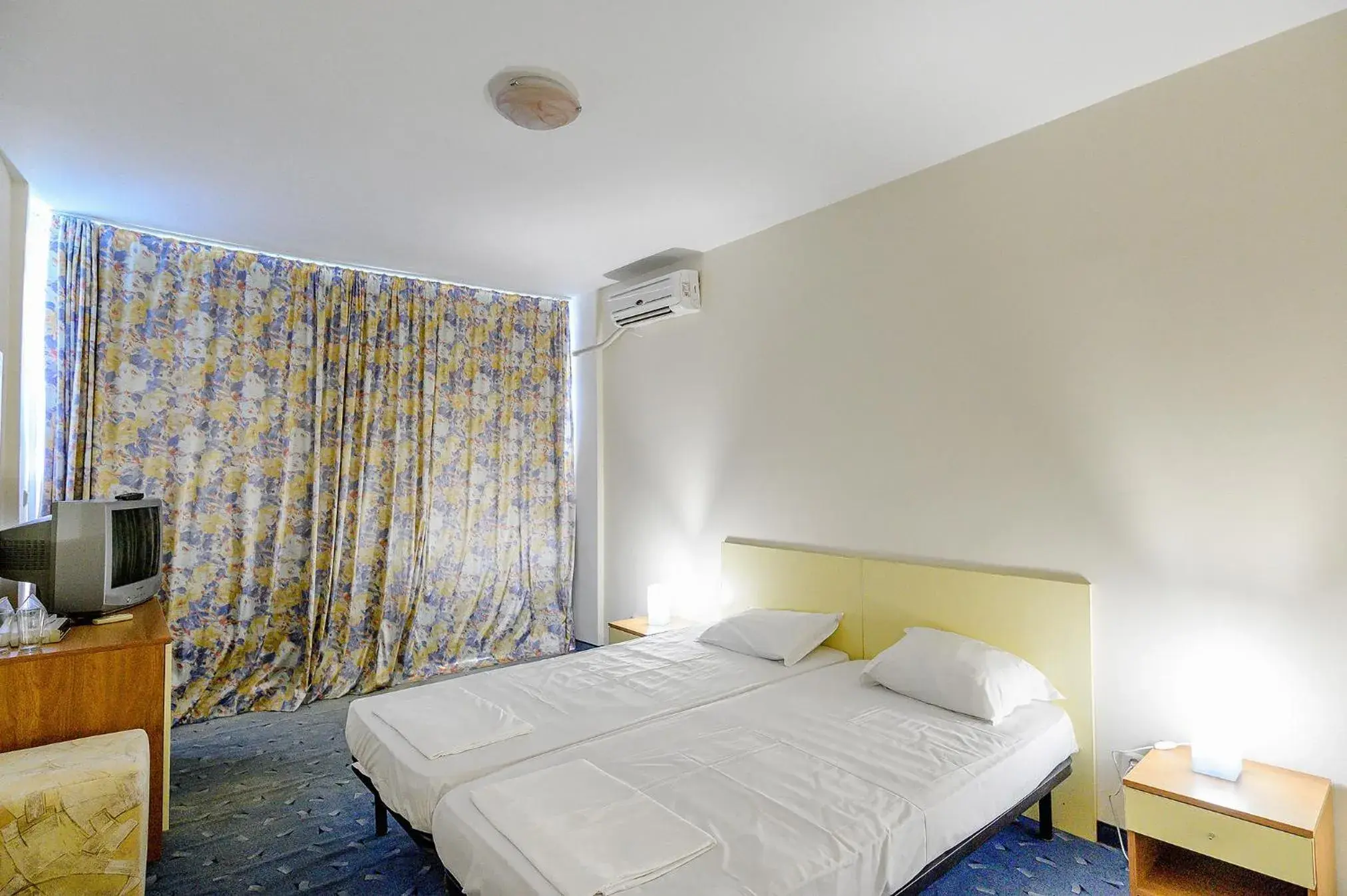 Standard Double or Twin Room with Balcony, Sea view and Free parking in International House of Journalists Resort Standard Double or Twin Room with Balcony, Sea view and Free parking in International House of Journalists Resort