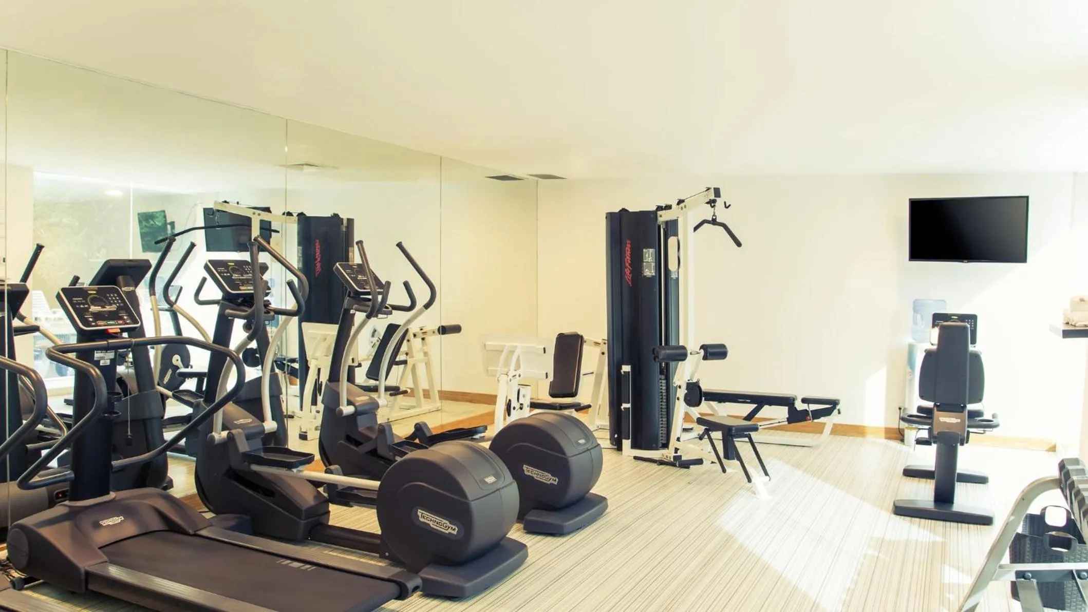 Fitness centre/facilities in Fiesta Inn Express Monterrey Centro