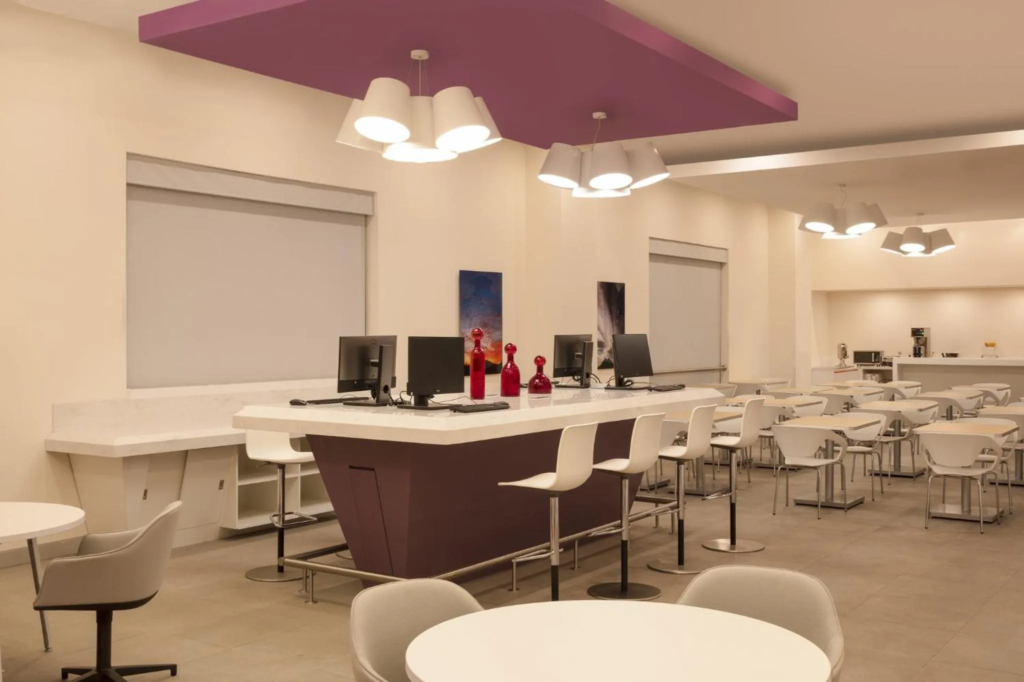 Business facilities in Fiesta Inn Express Monterrey Centro