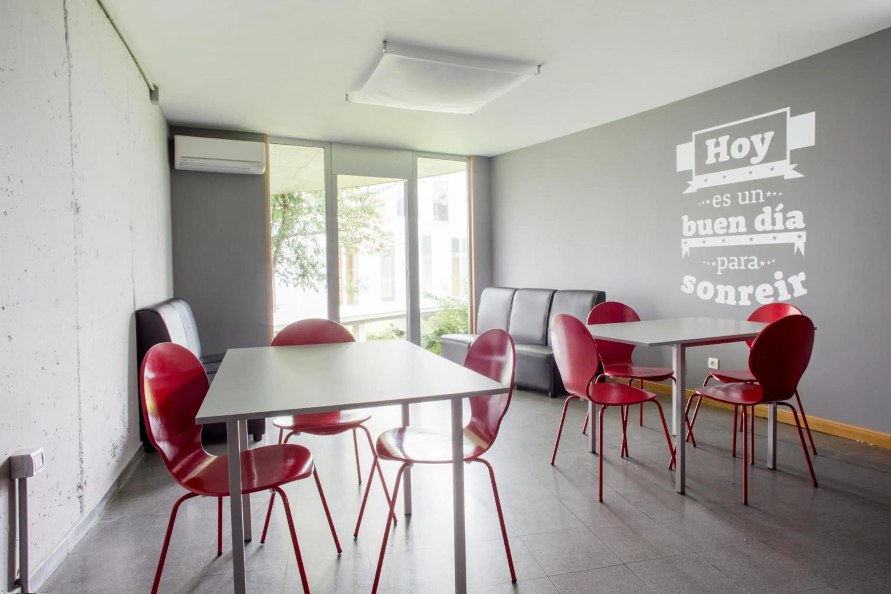 Property building in Residencia Universitaria Resa O Castro