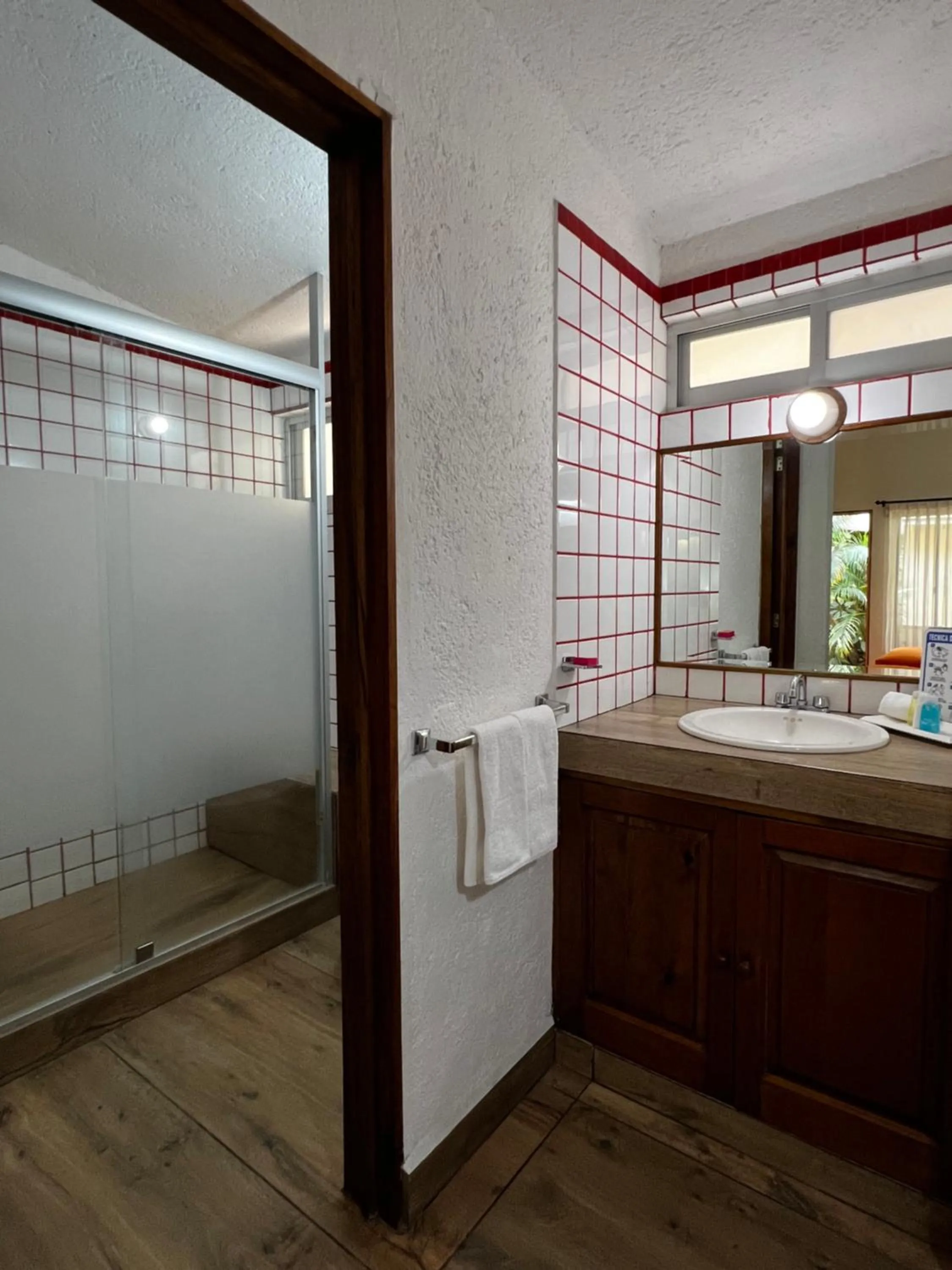 Shower in Casa Bugambilia, Un Pequeño Hotel en Tepoztlán