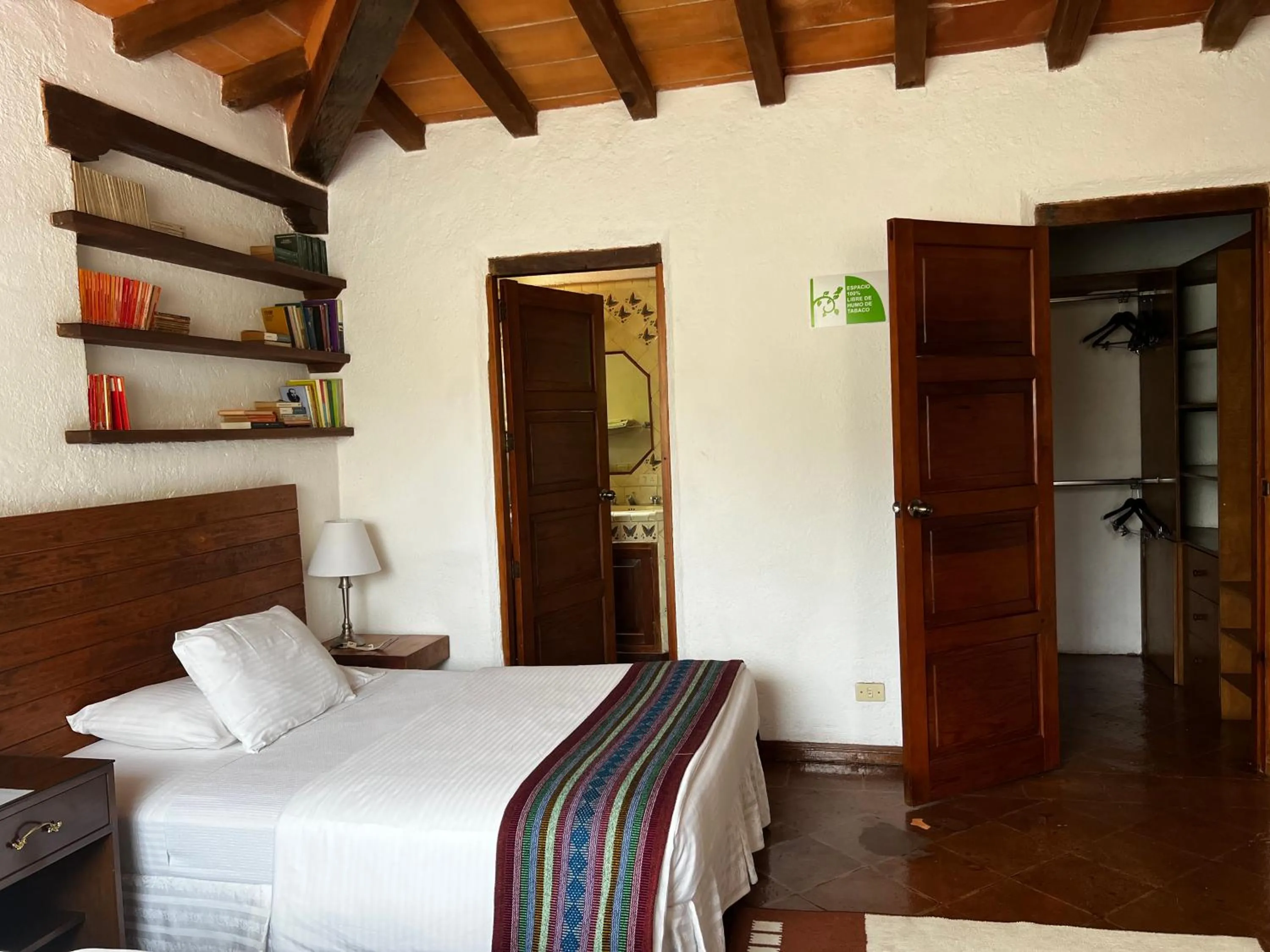 Bed in Casa Bugambilia, Un Pequeño Hotel en Tepoztlán