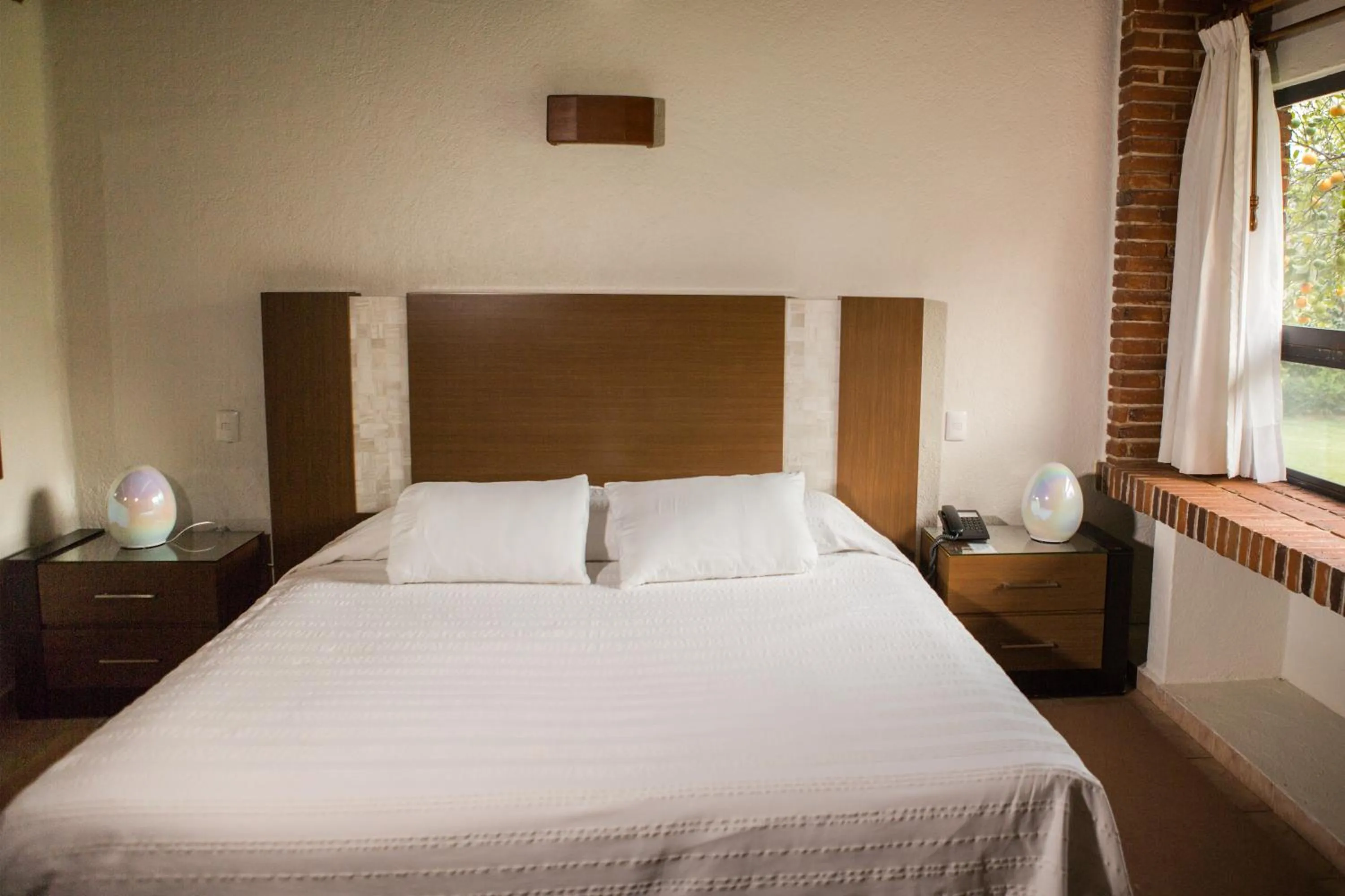 Bed in Casa Bugambilia, Un Pequeño Hotel en Tepoztlán