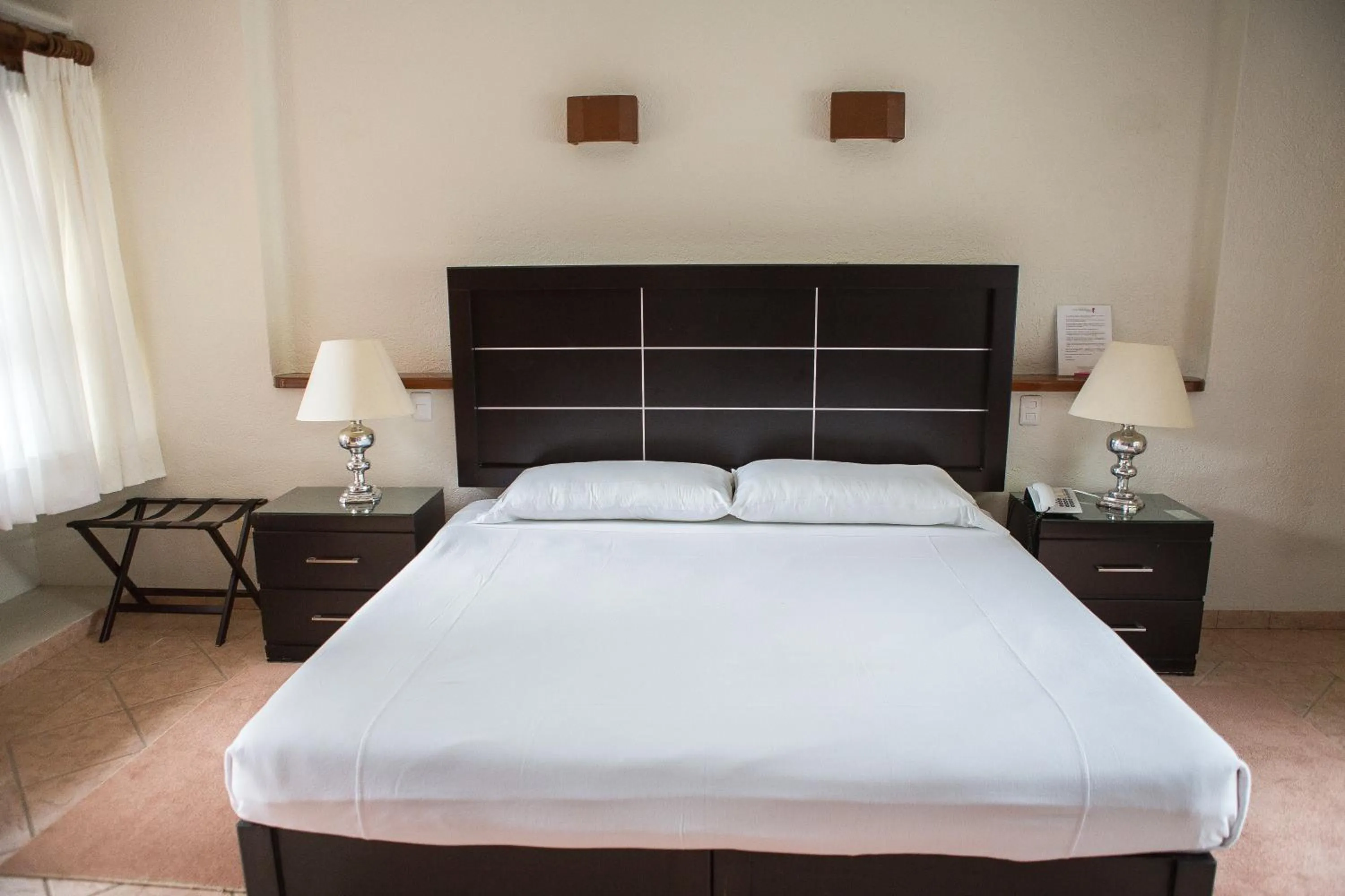 Bedroom, Bed in Casa Bugambilia, Un Pequeño Hotel en Tepoztlán