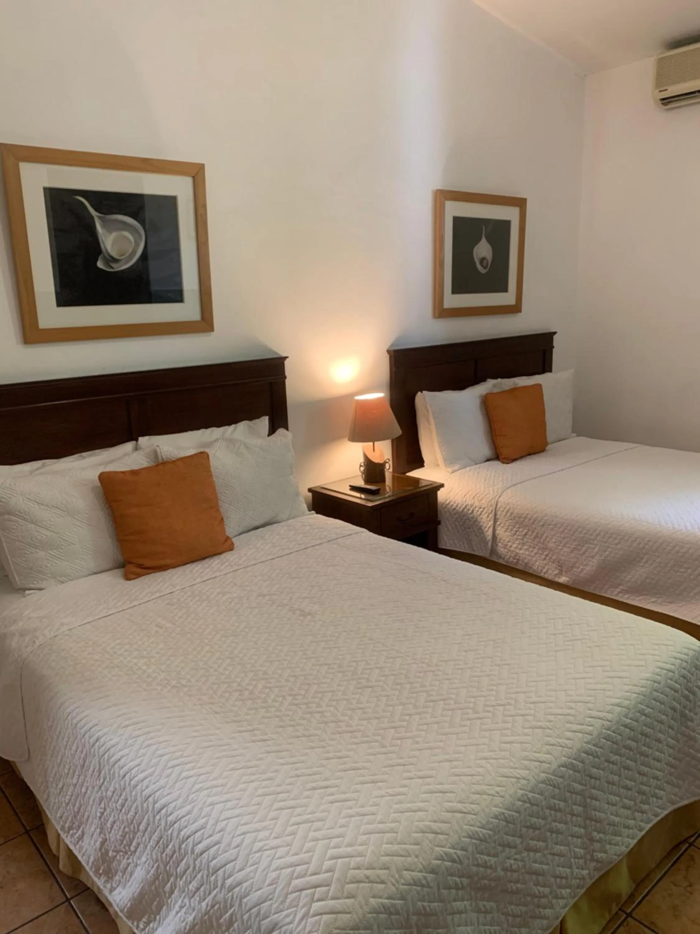 Bed in Hotel La Posada del Angel