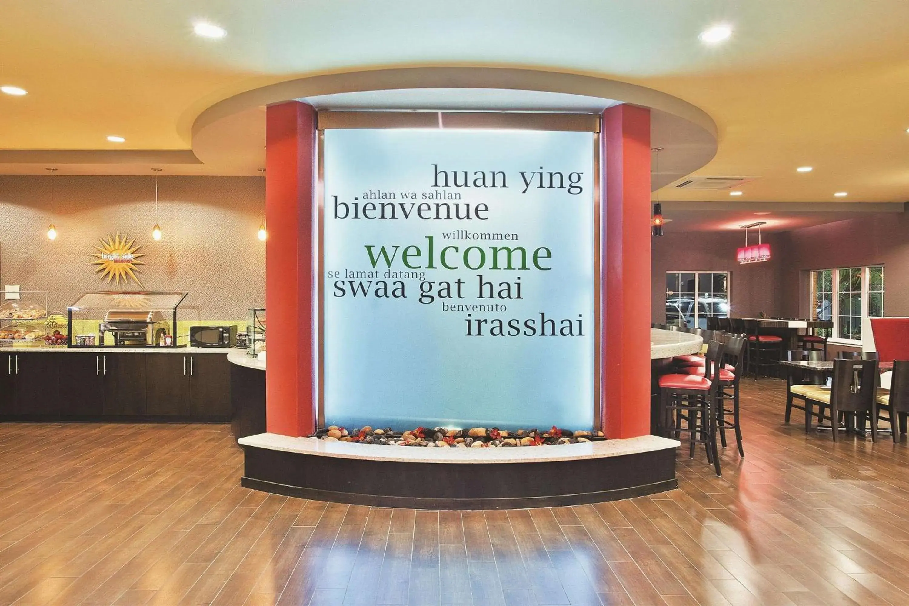 Lobby or reception in La Quinta by Wyndham Hinesville - Fort Stewart Lobby or reception in La Quinta by Wyndham Hinesville - Fort Stewart