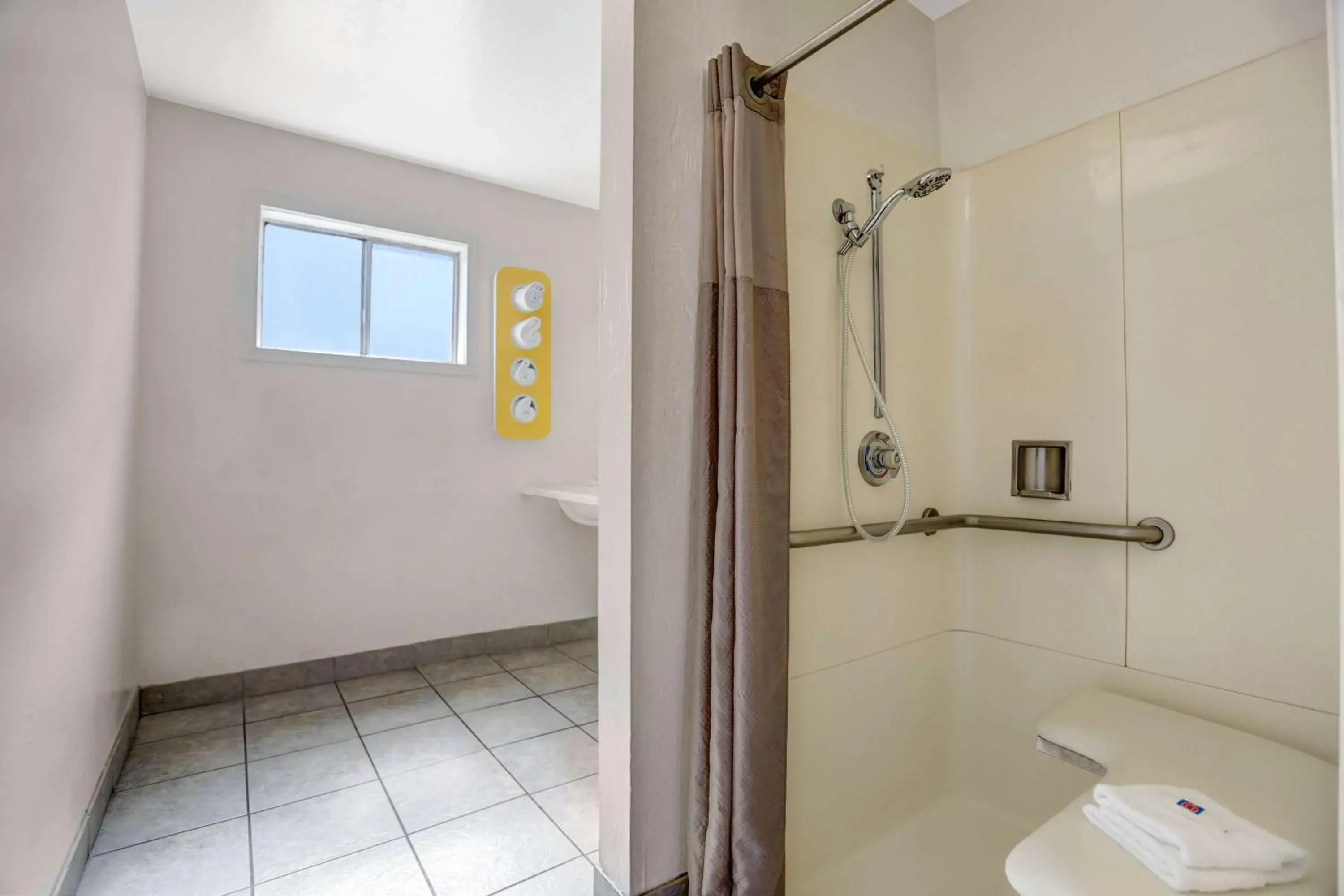 Bathroom in Motel 6 Fort Bragg, CA Bathroom in Motel 6 Fort Bragg, CA