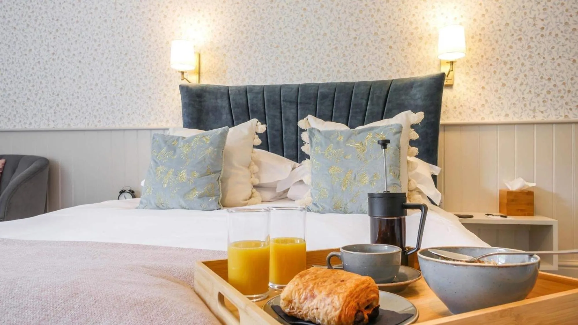 Bed in The Greenhead Hotel