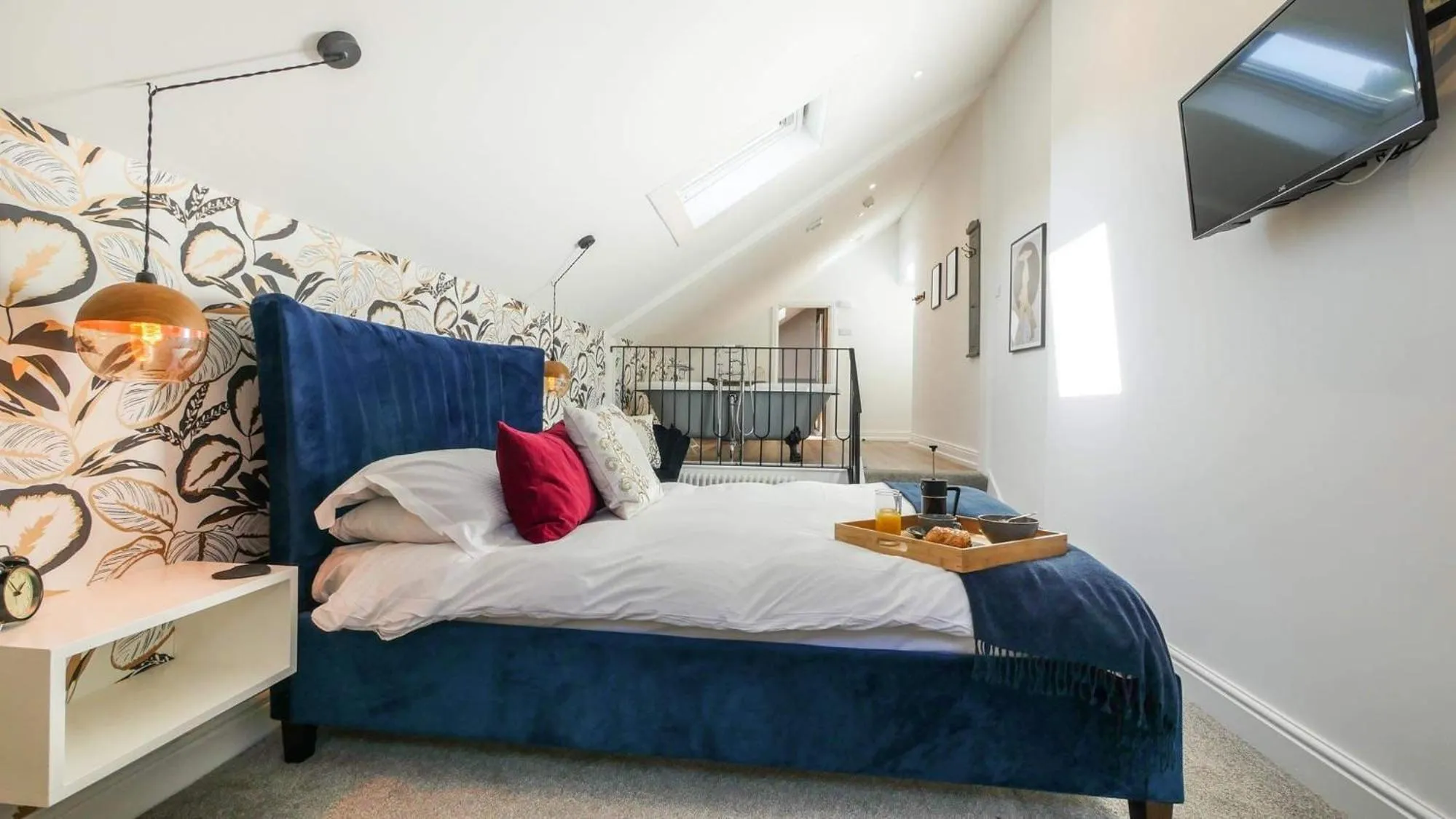 Bed in The Greenhead Hotel