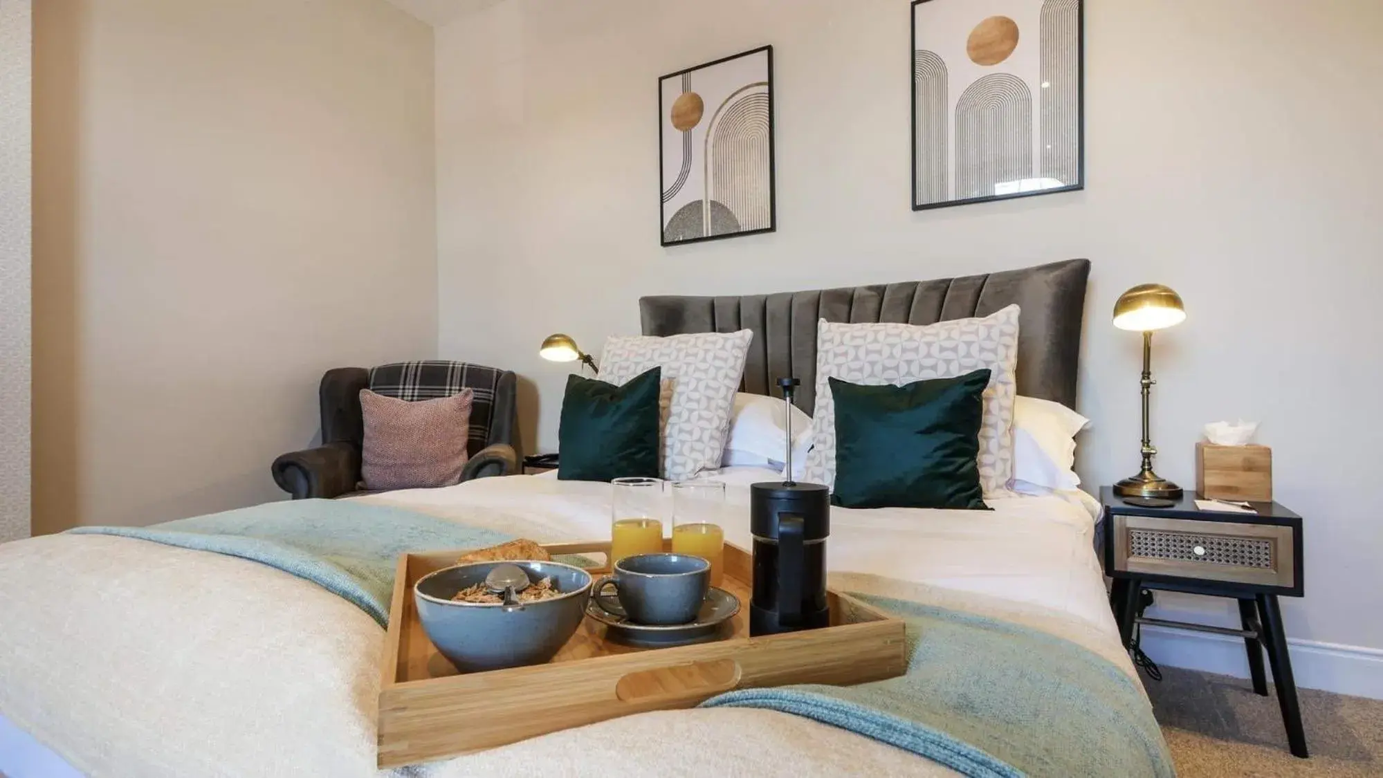 Quadruple Room - single occupancy in The Greenhead Hotel Quadruple Room - single occupancy in The Greenhead Hotel
