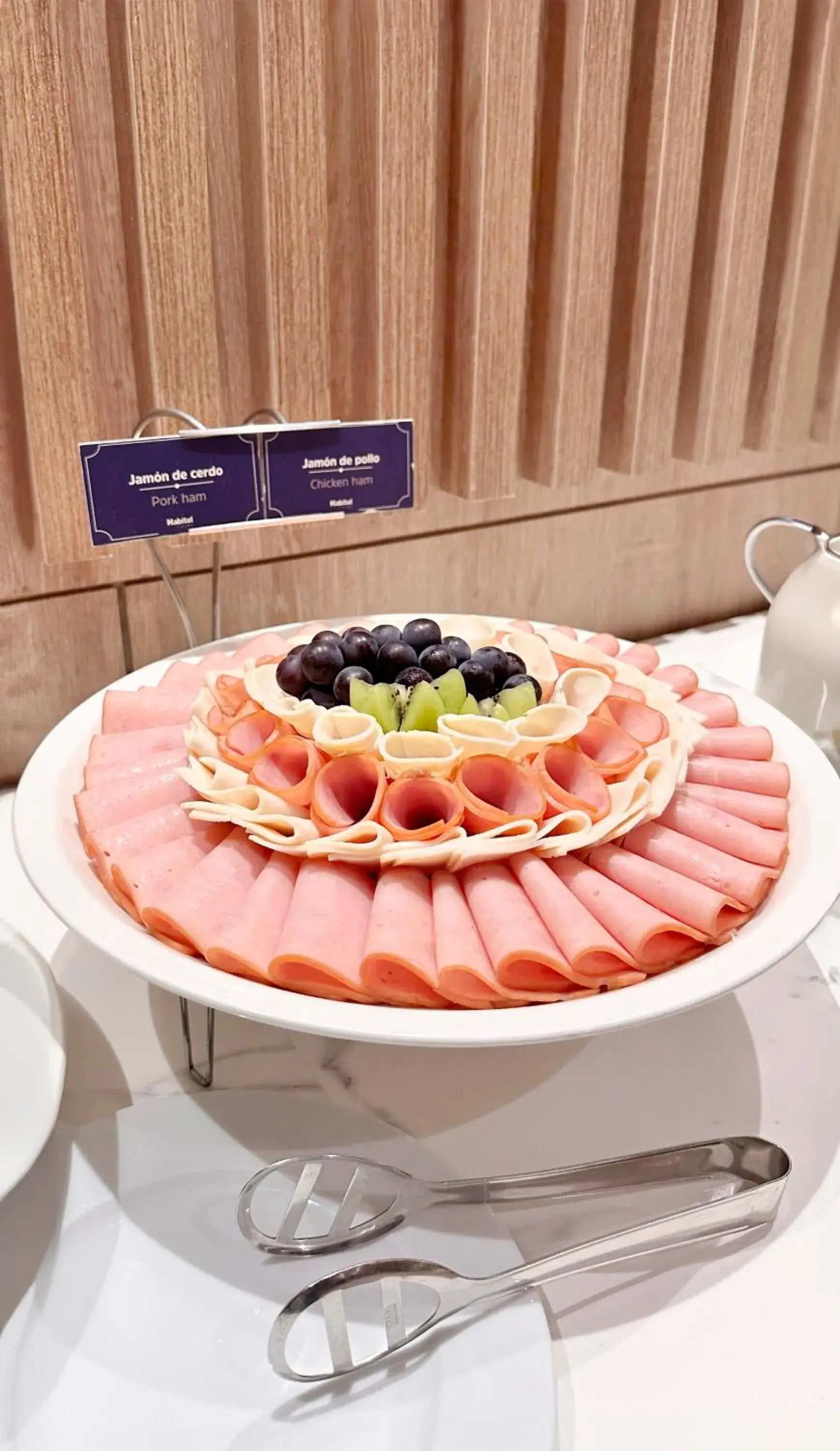 Food and drinks in Hotel Habitel Prime Food and drinks in Hotel Habitel Prime