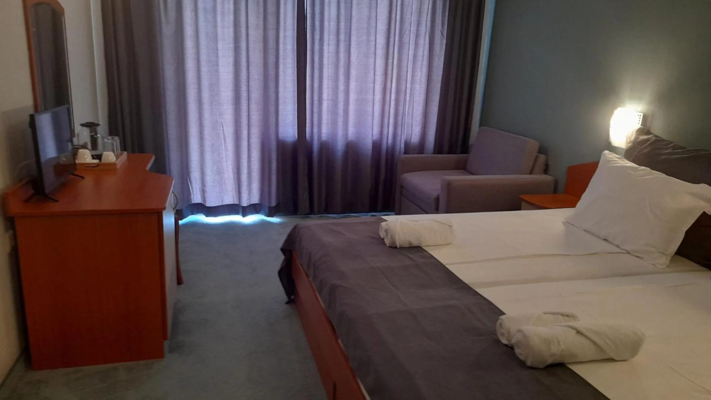 Photo of the whole room, Bed in Family Hotel Saga