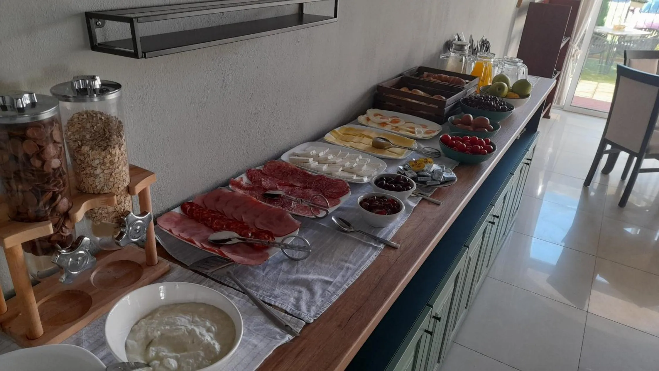 Breakfast in Family Hotel Saga