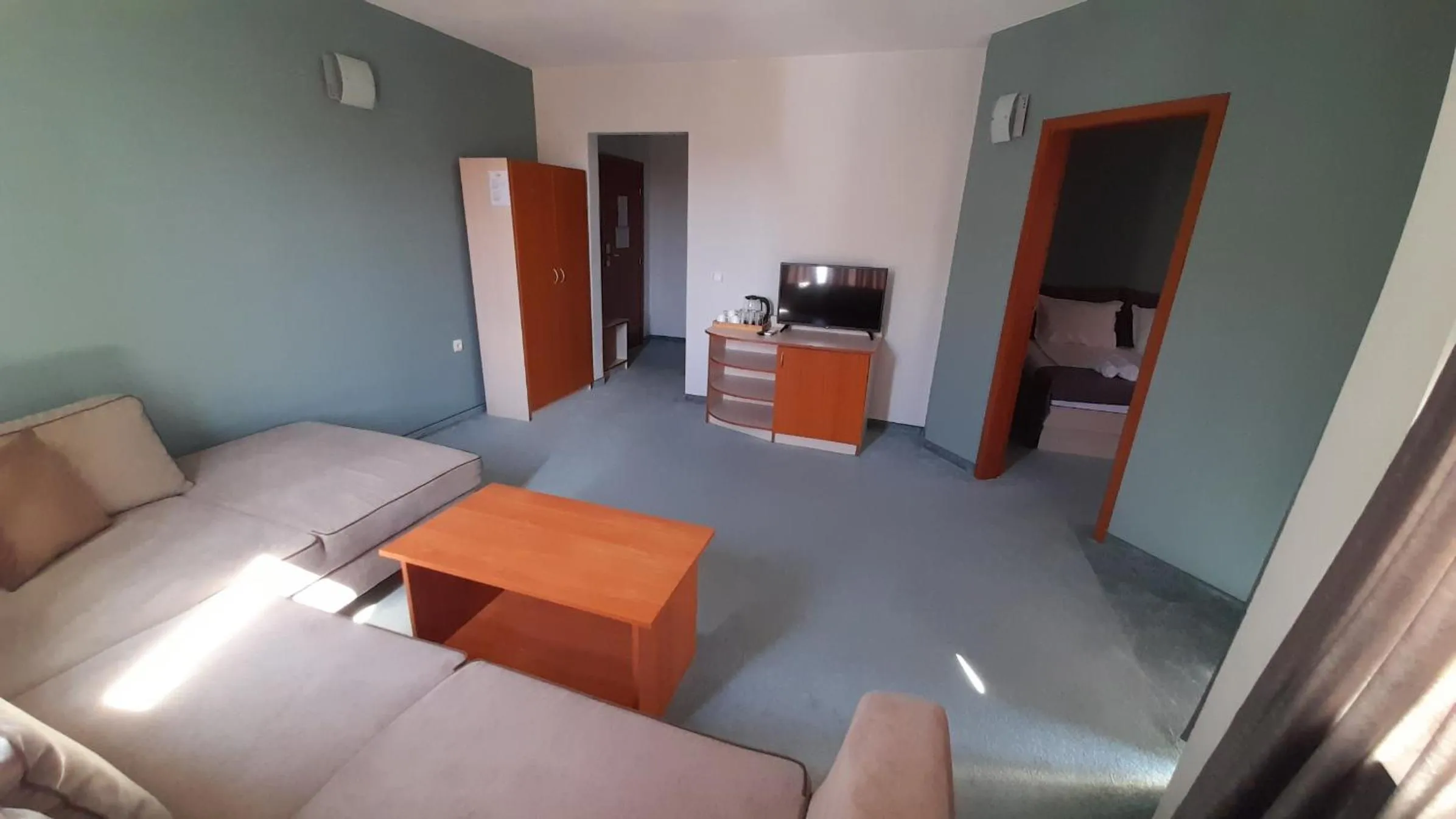 Photo of the whole room, Bed in Family Hotel Saga