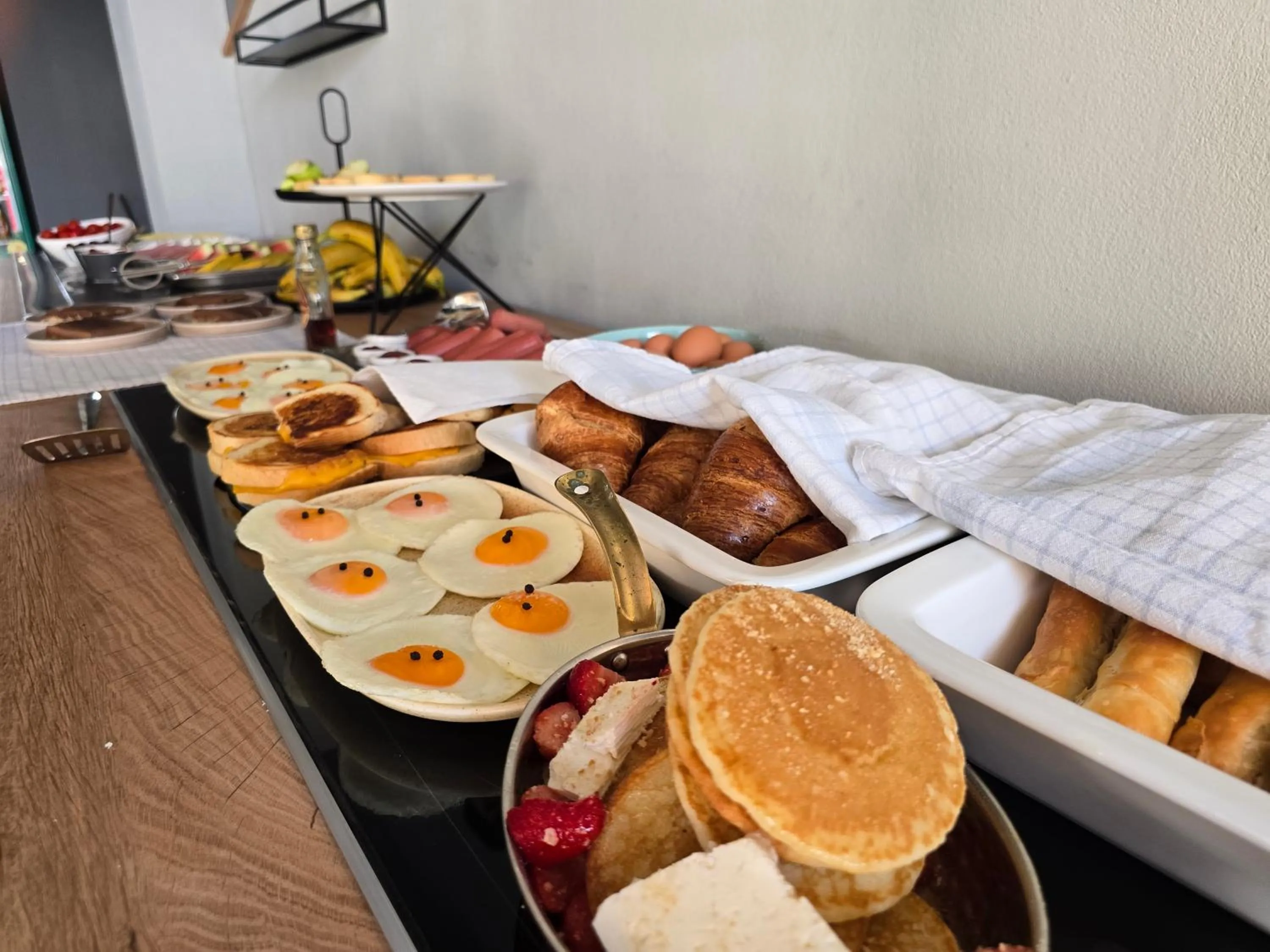 Breakfast in Family Hotel Saga