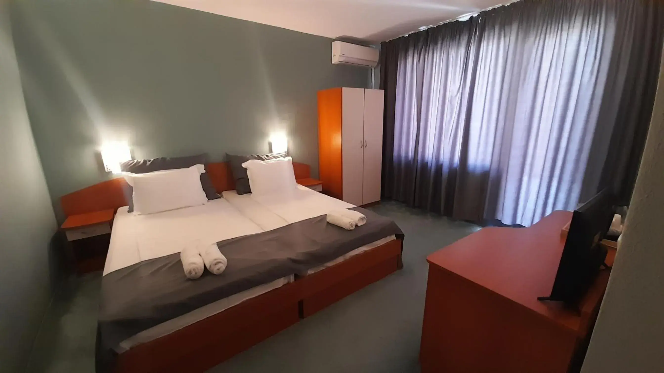 Double or Twin Room - single occupancy in Family Hotel Saga Double or Twin Room - single occupancy in Family Hotel Saga