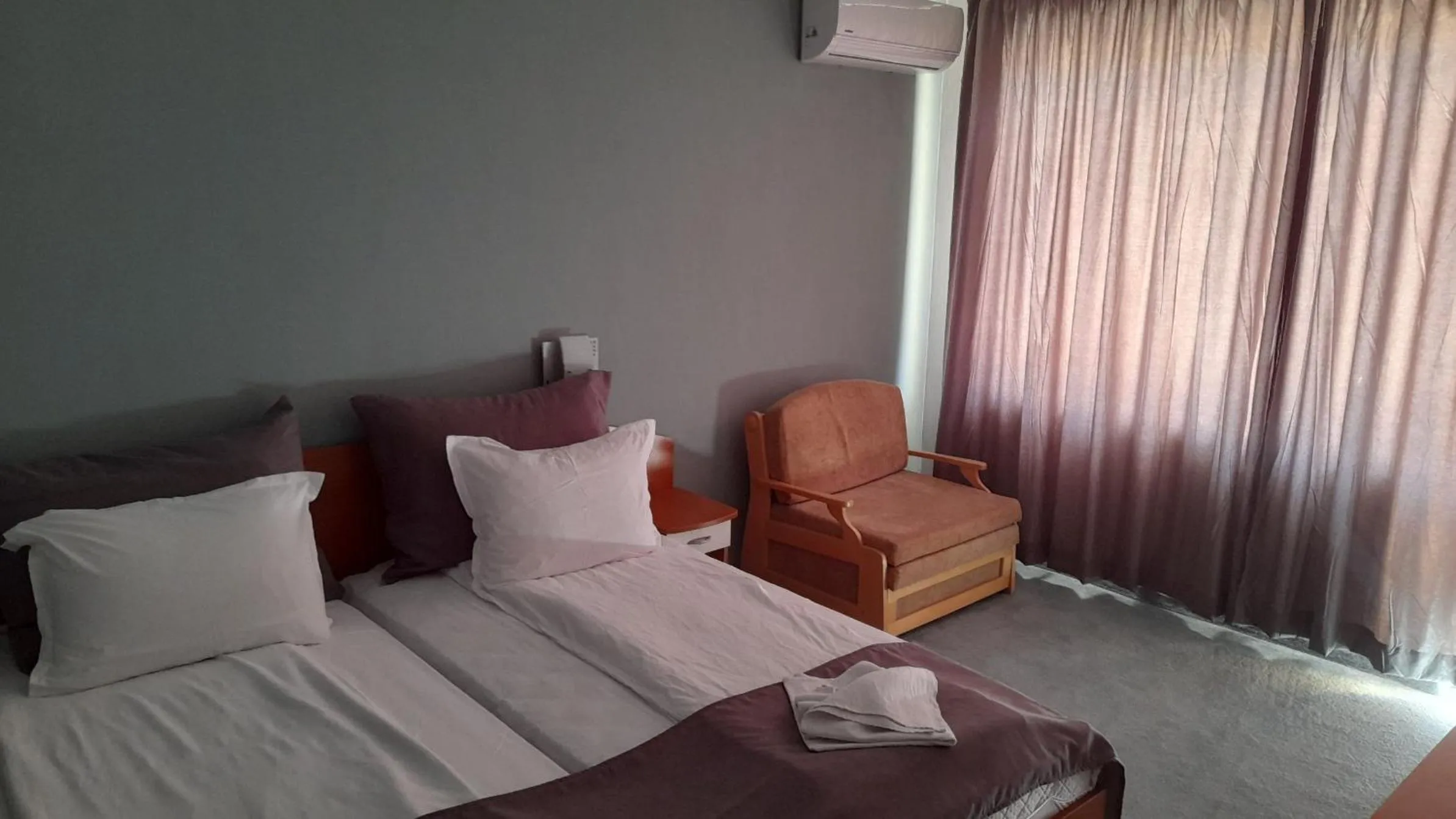 Bed in Family Hotel Saga