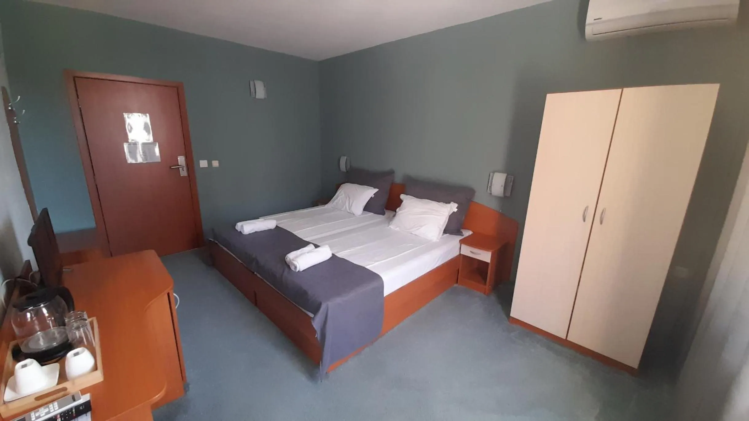 Bed in Family Hotel Saga