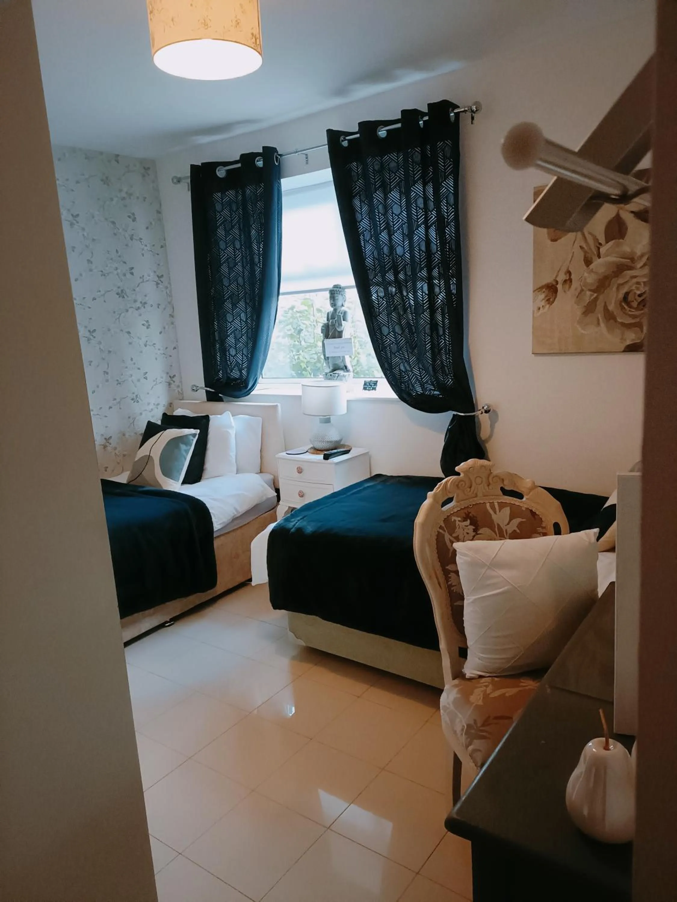 The White Dove Bed and Breakfast with Glamping Newark showground