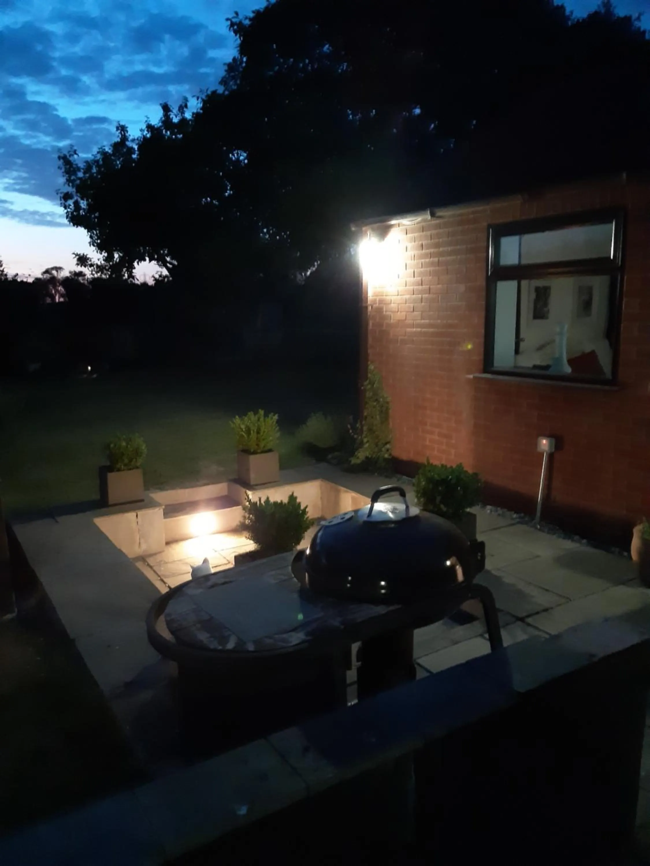 Property building in The White Dove Bed and Breakfast with Glamping Newark showground