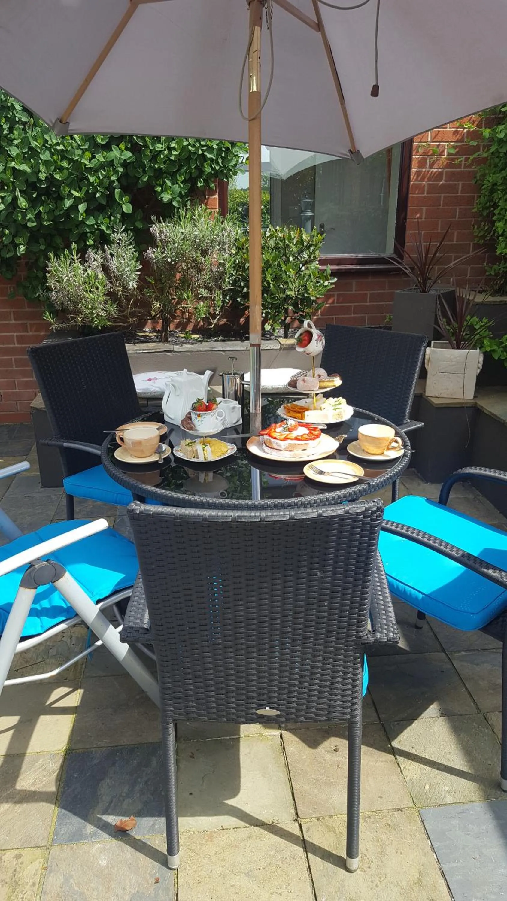 Garden in The White Dove Bed and Breakfast with Glamping Newark showground