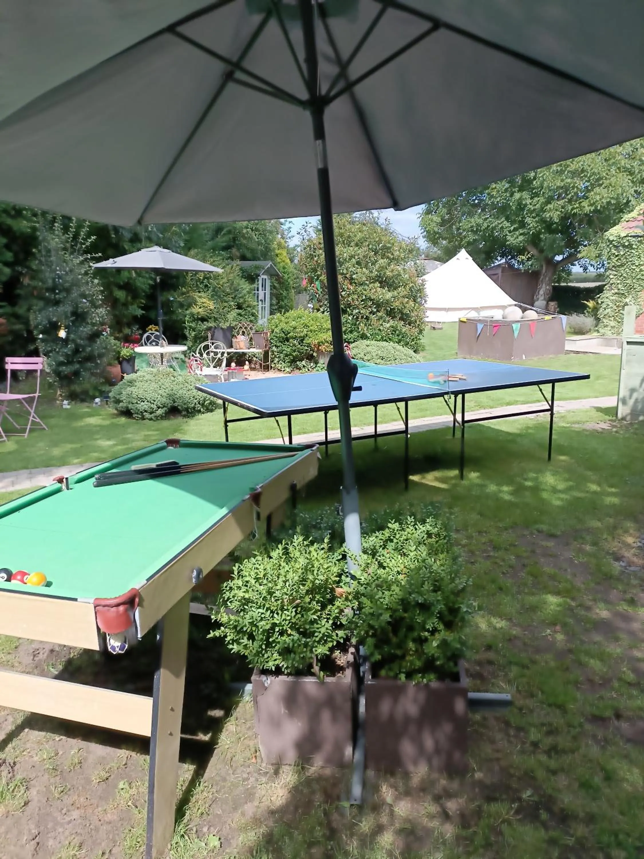 The White Dove Bed and Breakfast with Glamping Newark showground