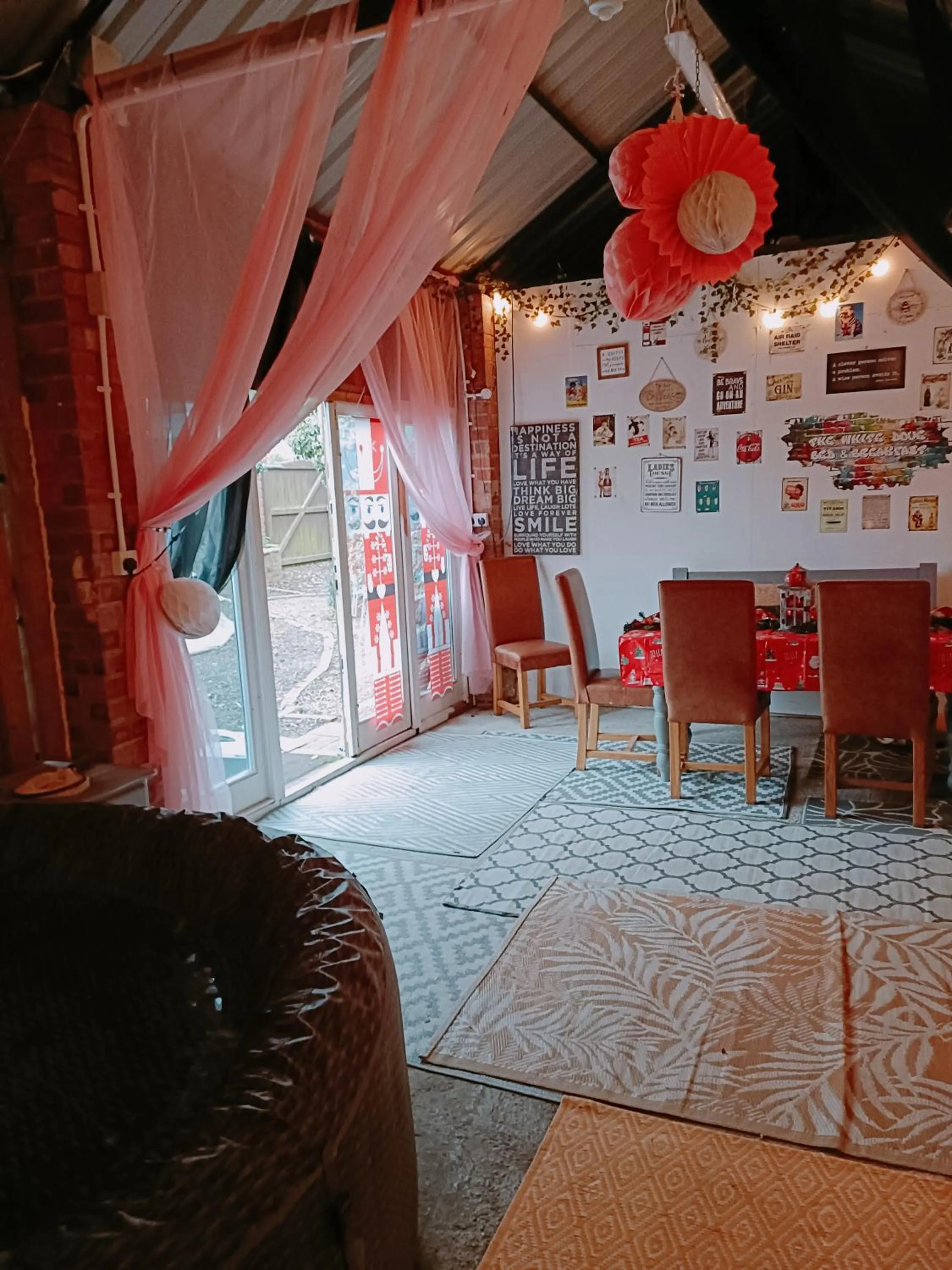 The White Dove Bed and Breakfast with Glamping Newark showground