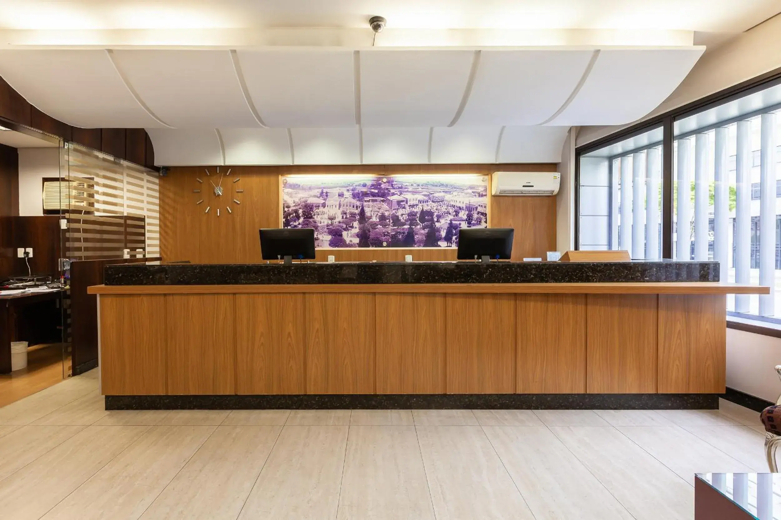 Lobby or reception in Tri Hotel Executive Criciúma Lobby or reception in Tri Hotel Executive Criciúma