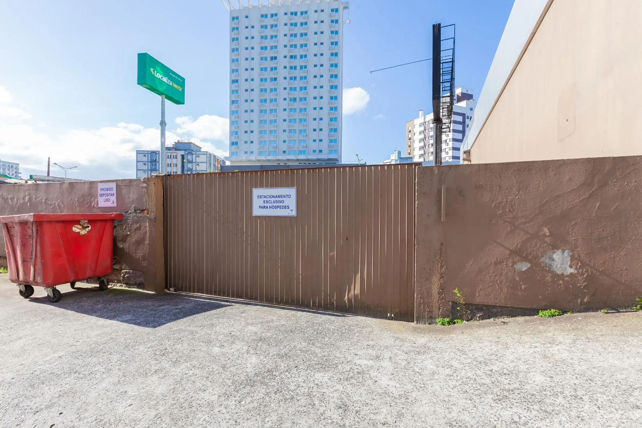 Property building in Tri Hotel Executive Criciúma Property building in Tri Hotel Executive Criciúma