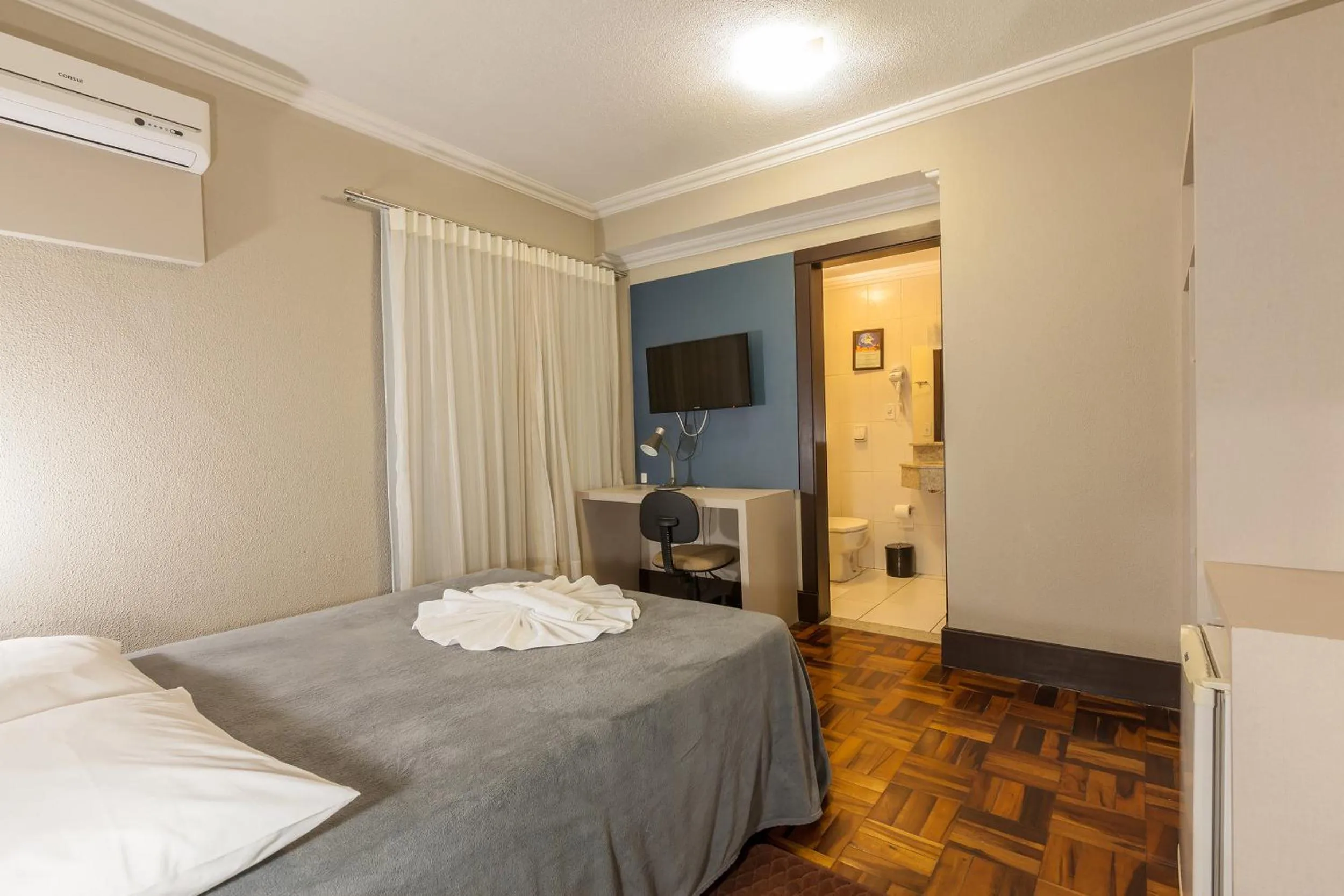 TV and multimedia, Bed in Tri Hotel Criciúma