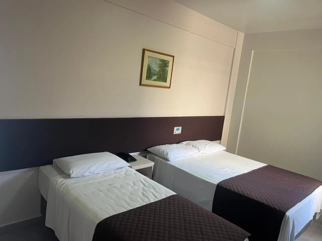 Bed in Hotel Lawrence