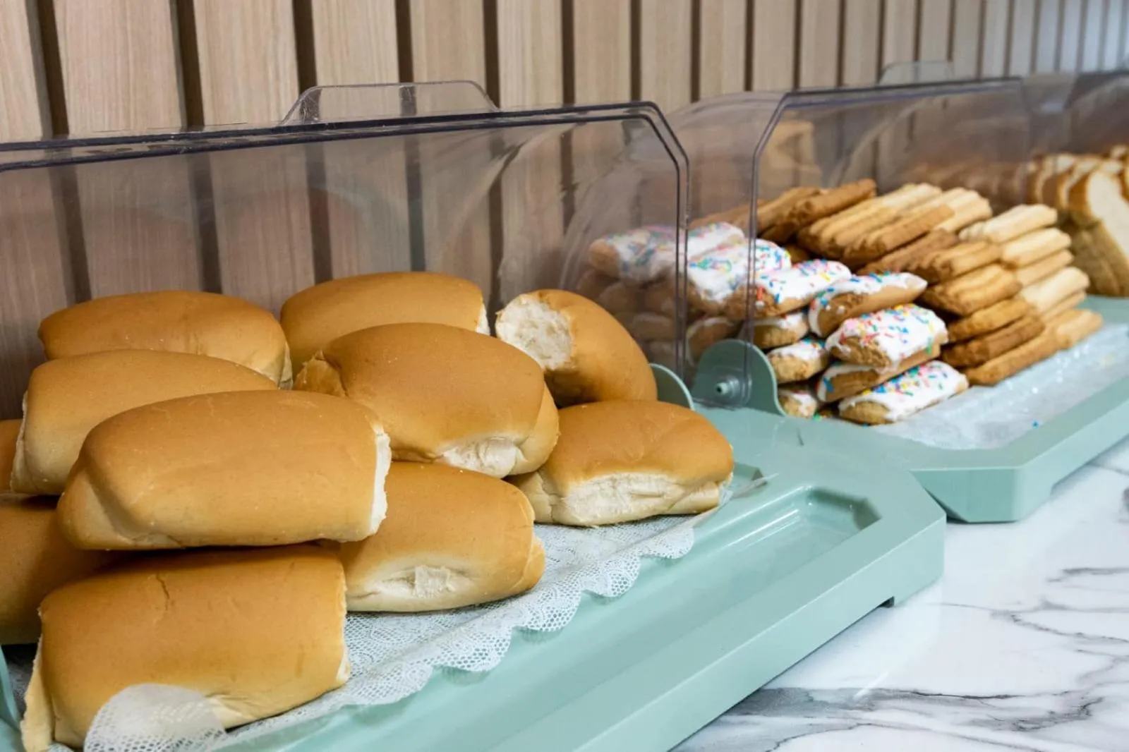 Breakfast in Hotel Lawrence