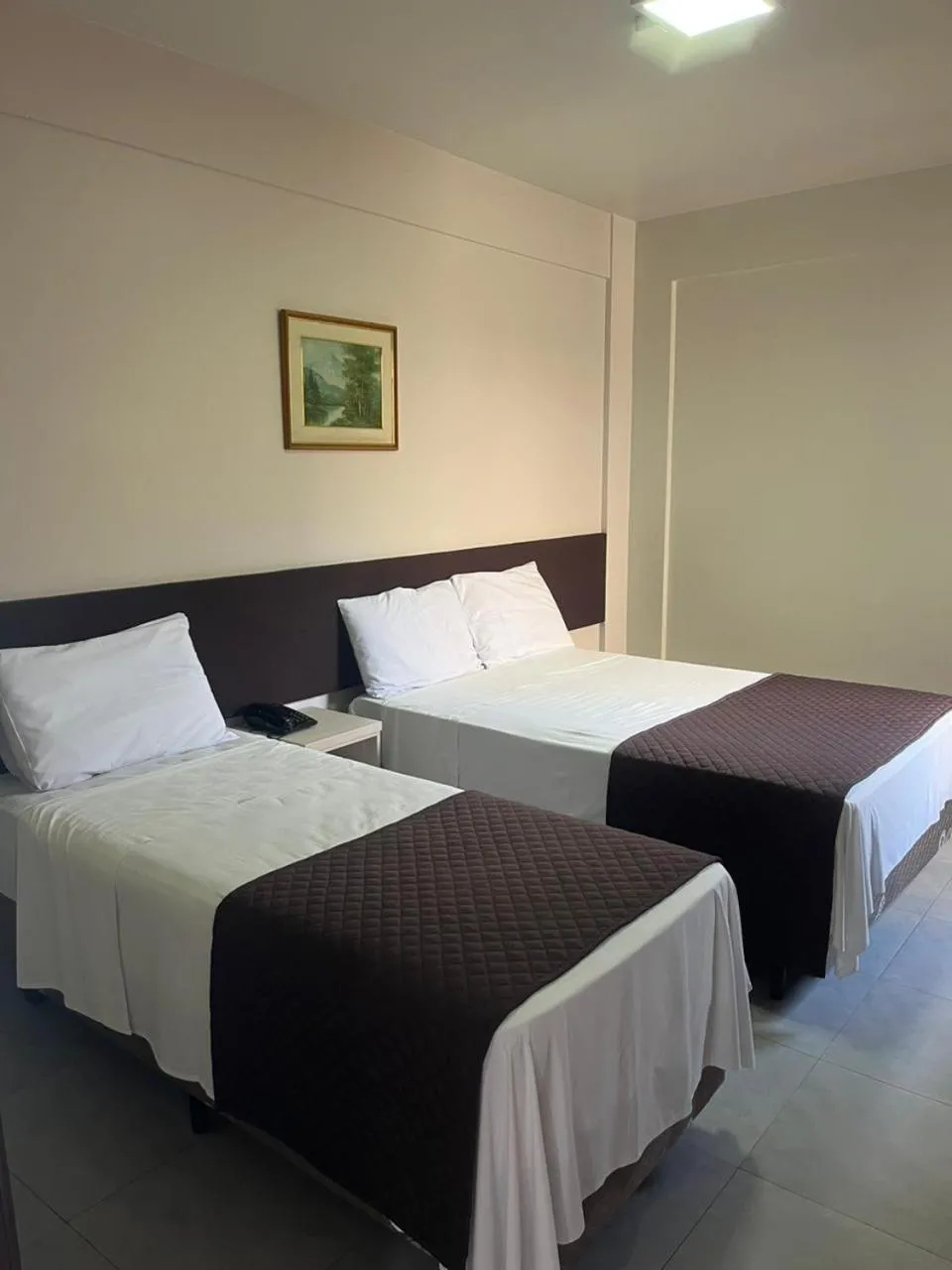 Bed in Hotel Lawrence