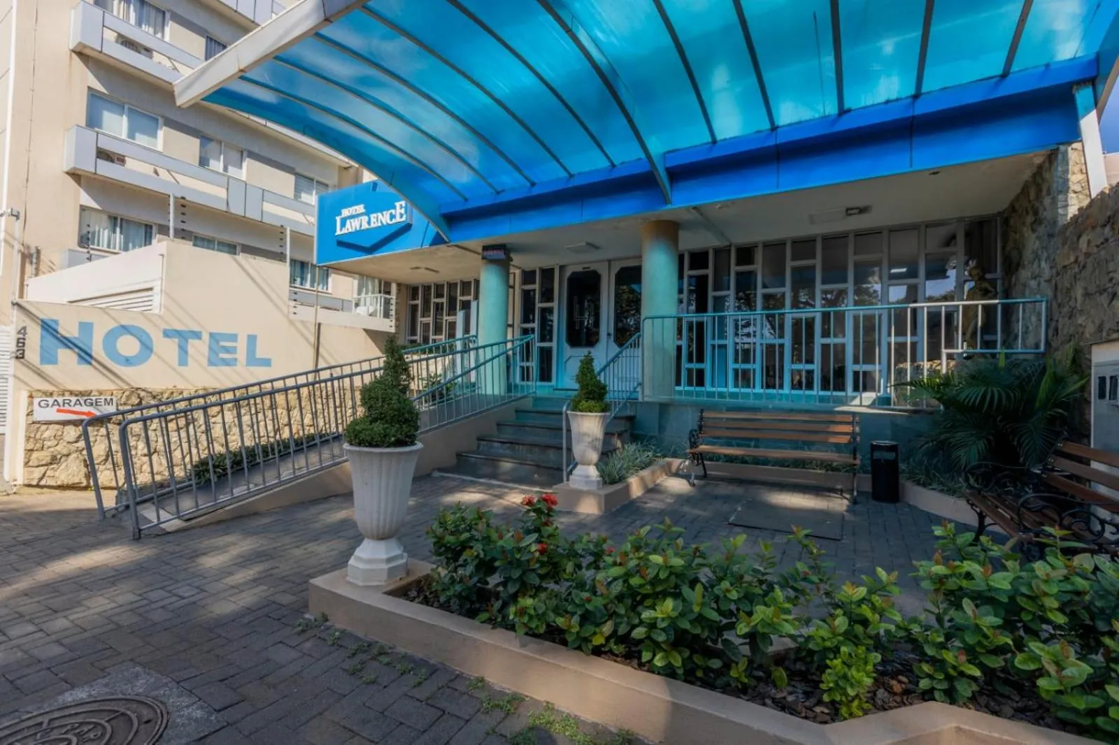 Property building in Hotel Lawrence