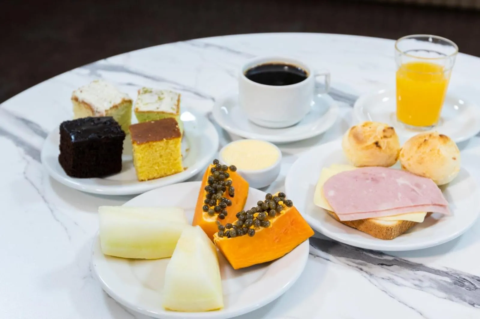Breakfast in Hotel Lawrence