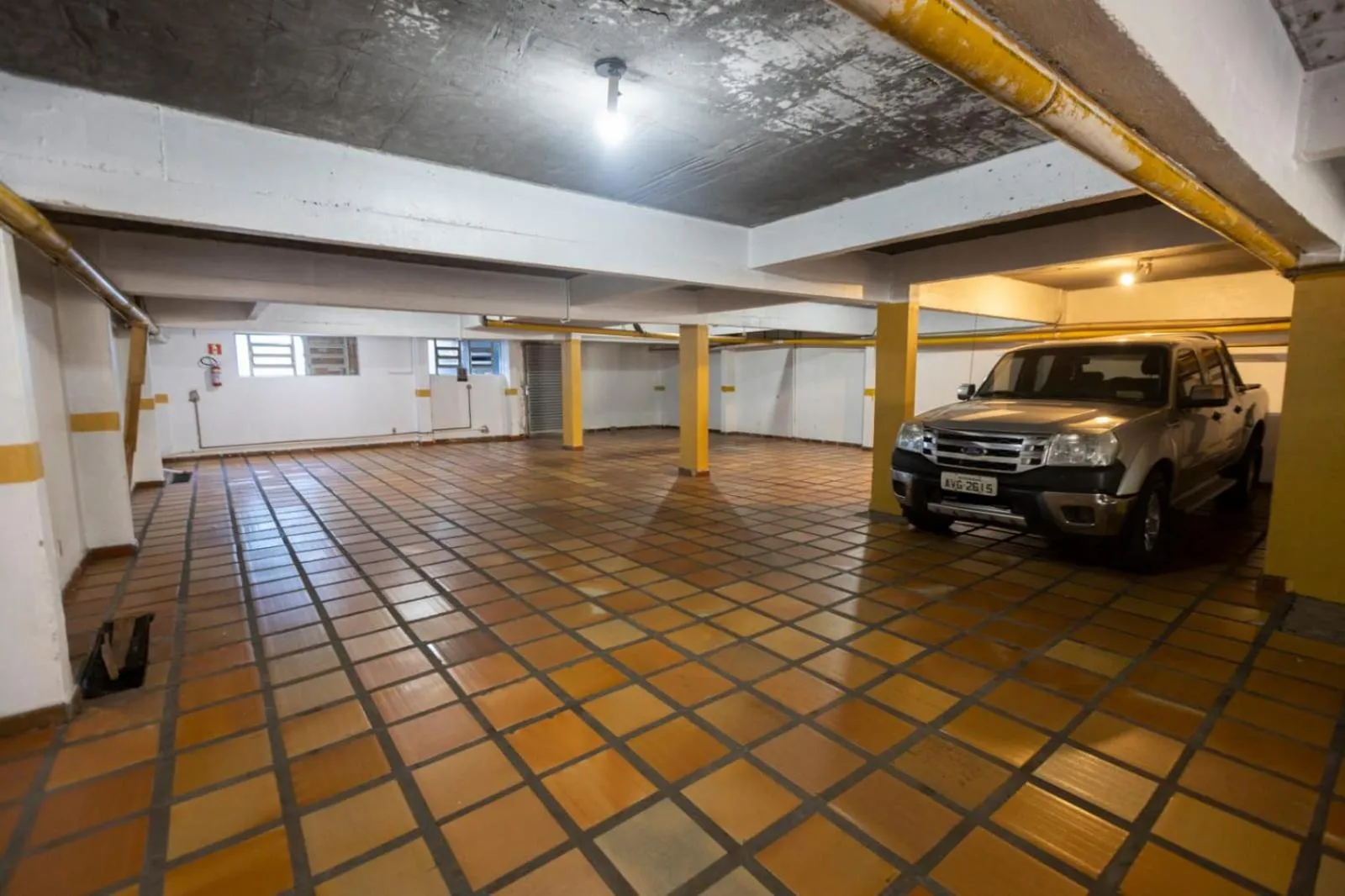 Parking in Hotel Lawrence