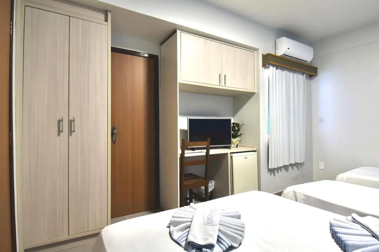Bed in Hotel Lawrence