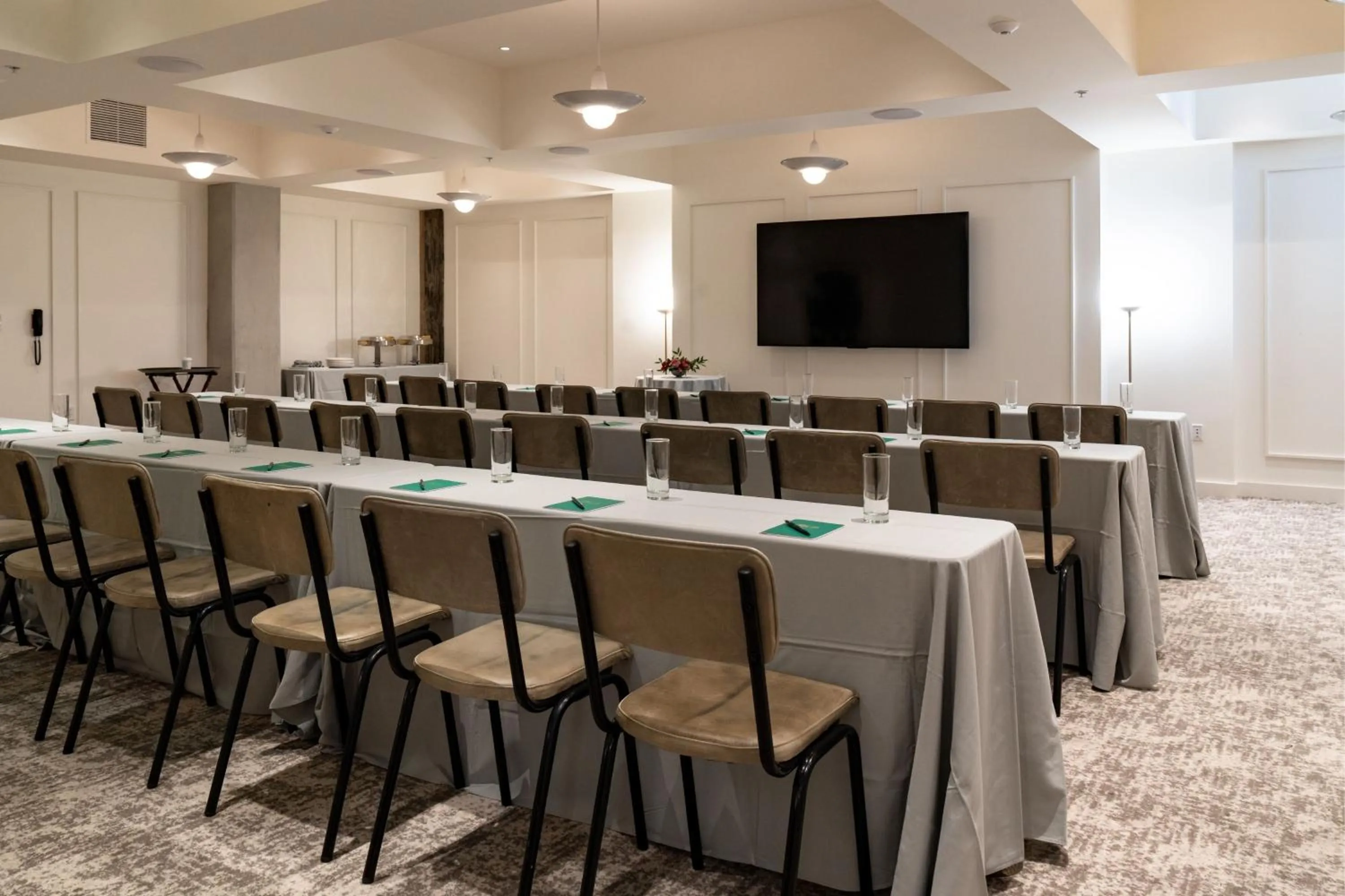 Meeting/conference room in Woodlark Hotel Portland, a Tribute Portfolio Hotel