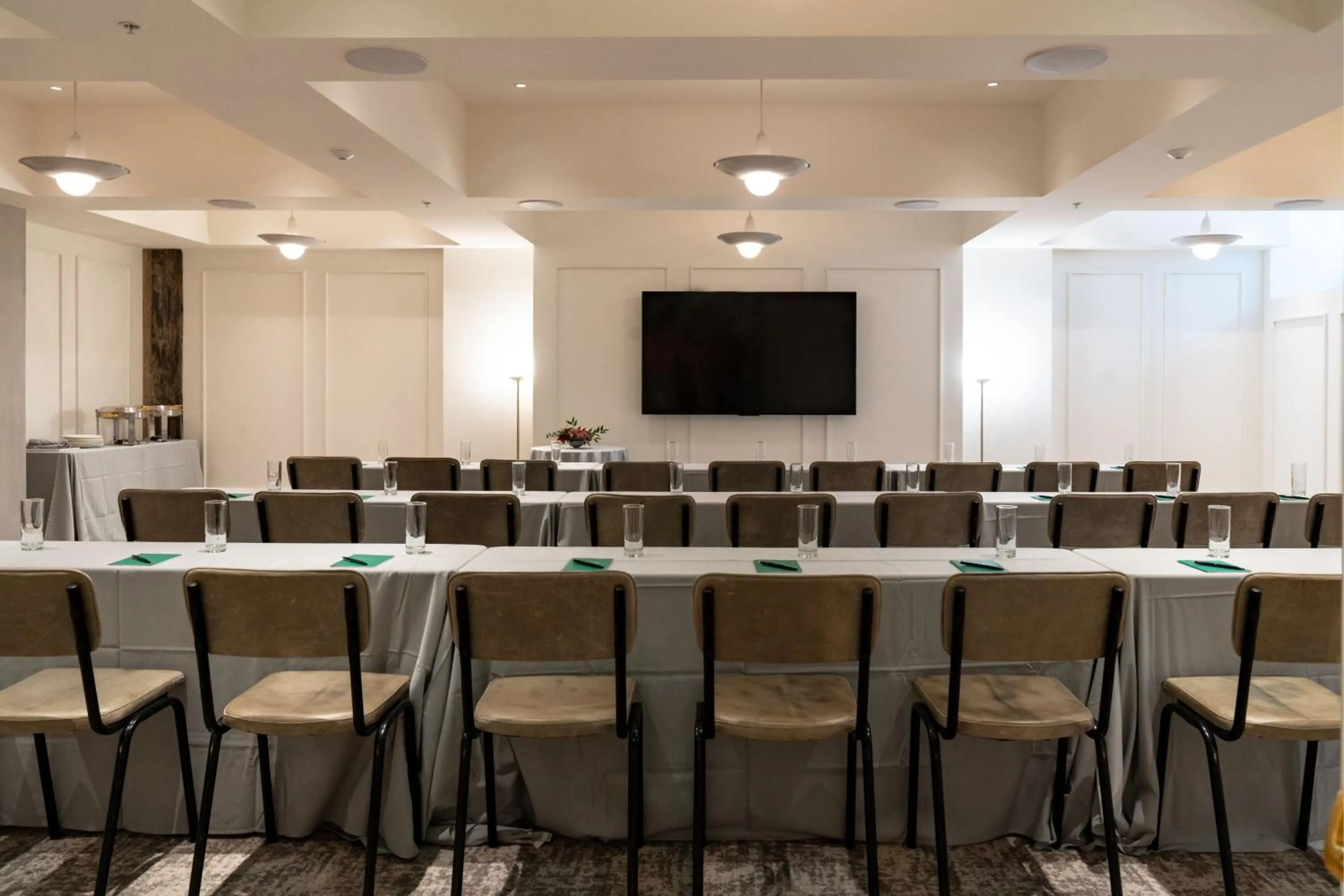 Meeting/conference room in Woodlark Hotel Portland, a Tribute Portfolio Hotel