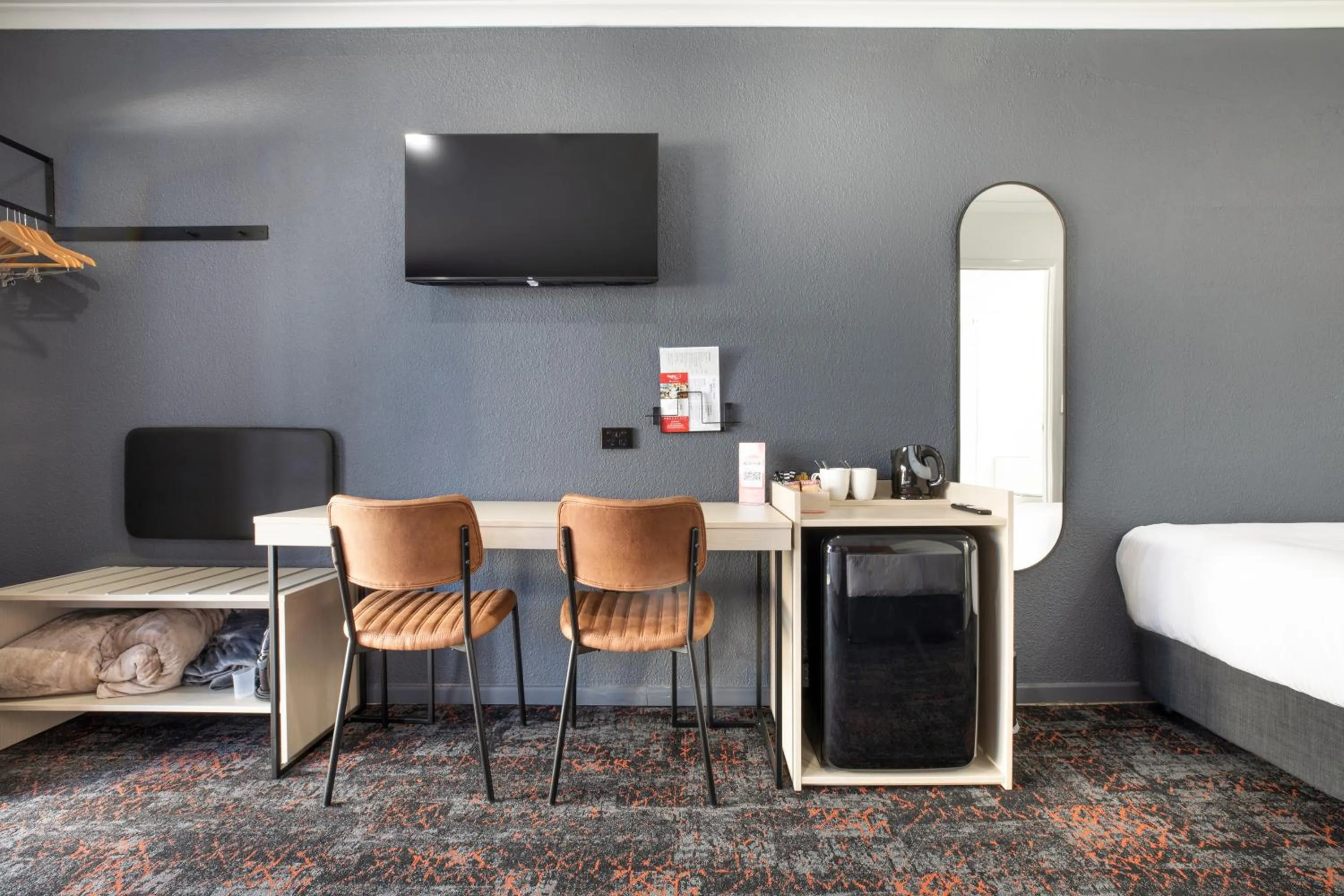 Bedroom, Bed in Nightcap at Horse & Jockey Hotel Warwick