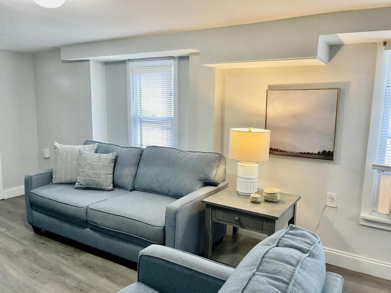 Living room in Blue Water Inn